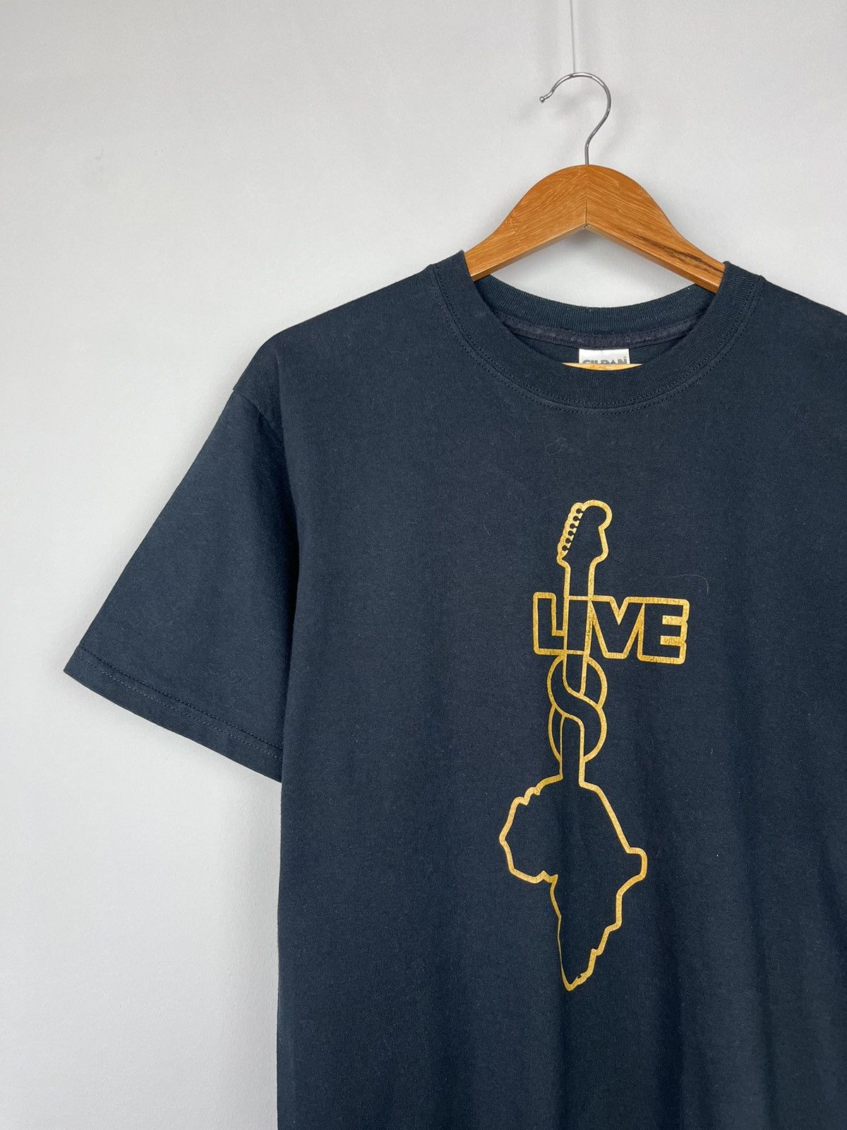 Band Tees × Vintage Live Aid Vintage Y2K Tour 2000s Tee Shirt Size US L / EU 52-54 / 3 - 2 Thumbnail