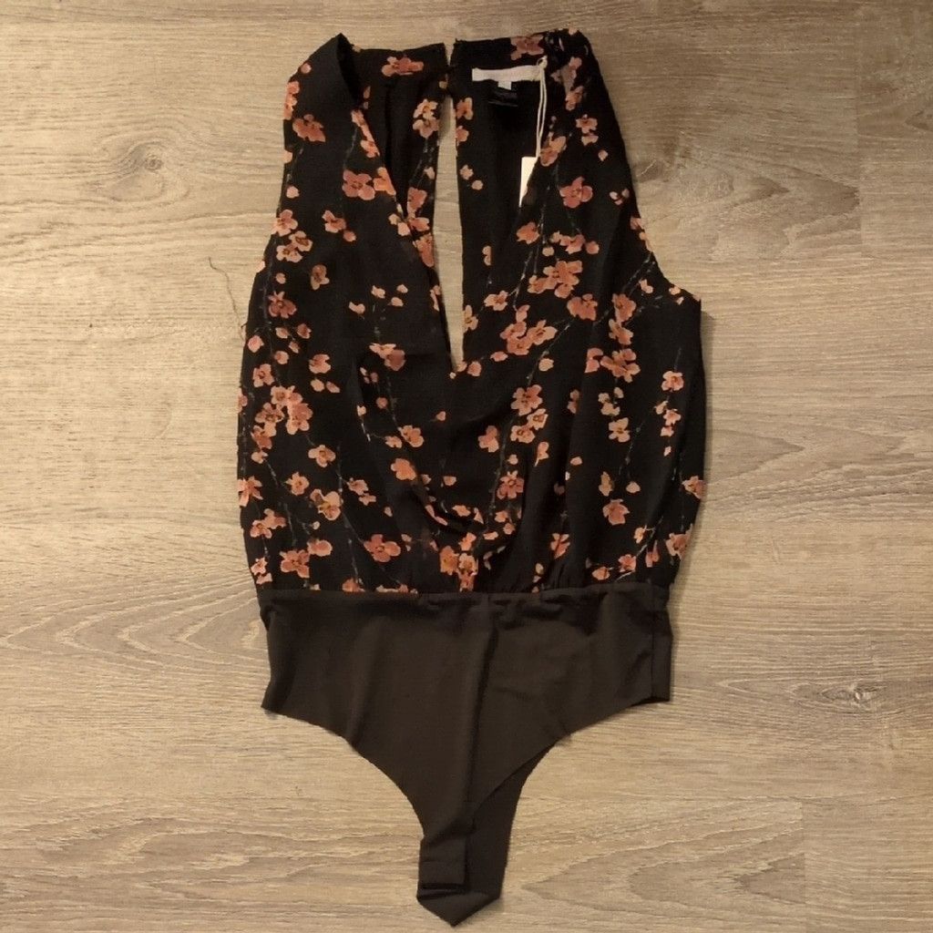 Other Olivaceous Sleeveless Floral Dressy Bodysuit Size Small Size S / US 4 / IT 40 - 1 Thumbnail