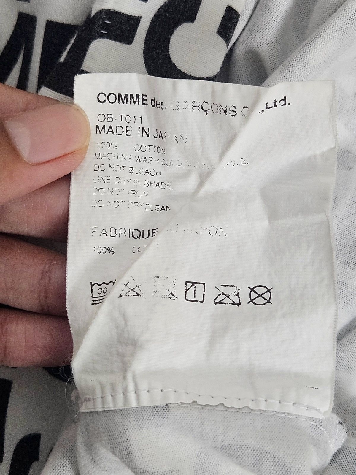 Comme des Garcons Comme des Garcons CDG Friends Happy Holidays shirt Size US M / EU 48-50 / 2 - 5 Thumbnail