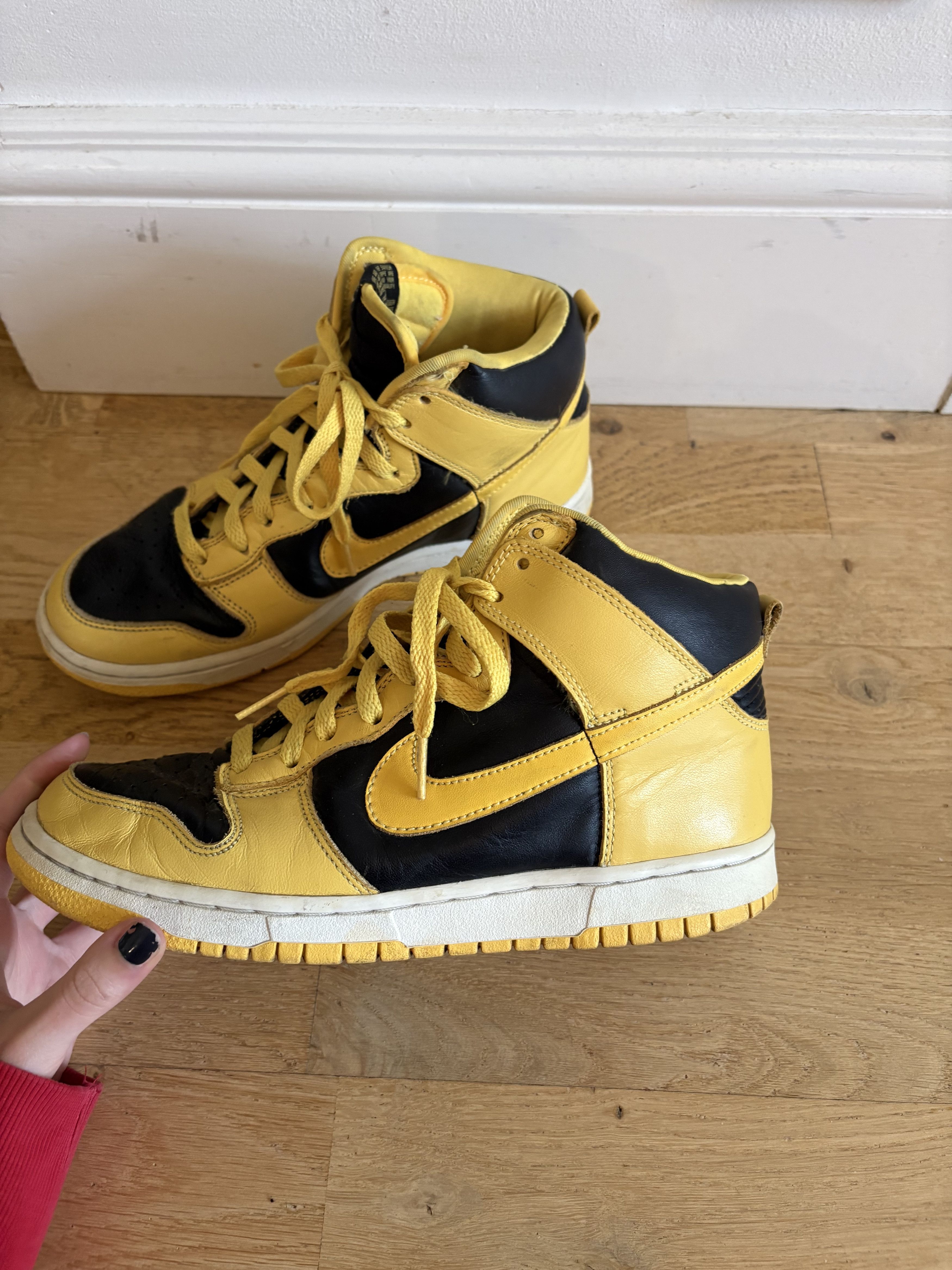 Nike Nike Dunk High "Goldenrod"/"Iowa" Retro Size US 8 / EU 41 - 2 Thumbnail