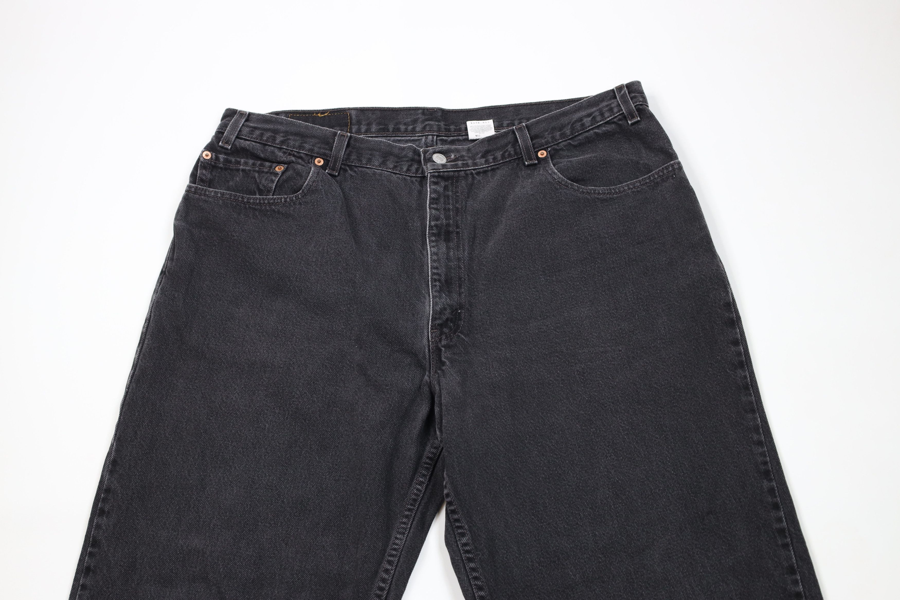 Levi's × Vintage Vintage Y2K 2000 Levis 560 Loose Fit Tapered Leg Jeans Black Size US 40 / EU 56 - 2 Thumbnail