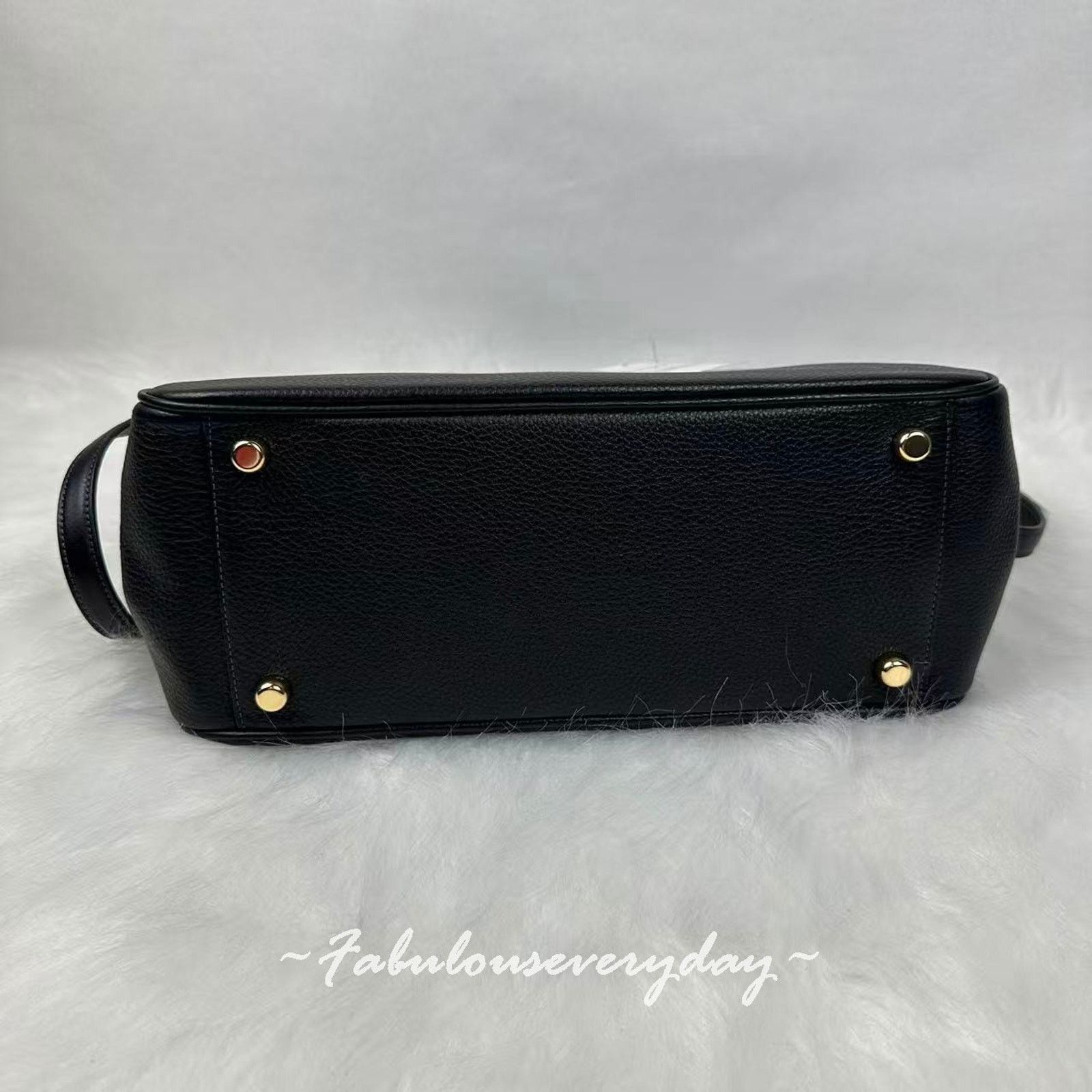 Coach Coach Savannah Carryall Bag Crossbody In Leather/Gold/Black Size ONE SIZE - 6 Thumbnail