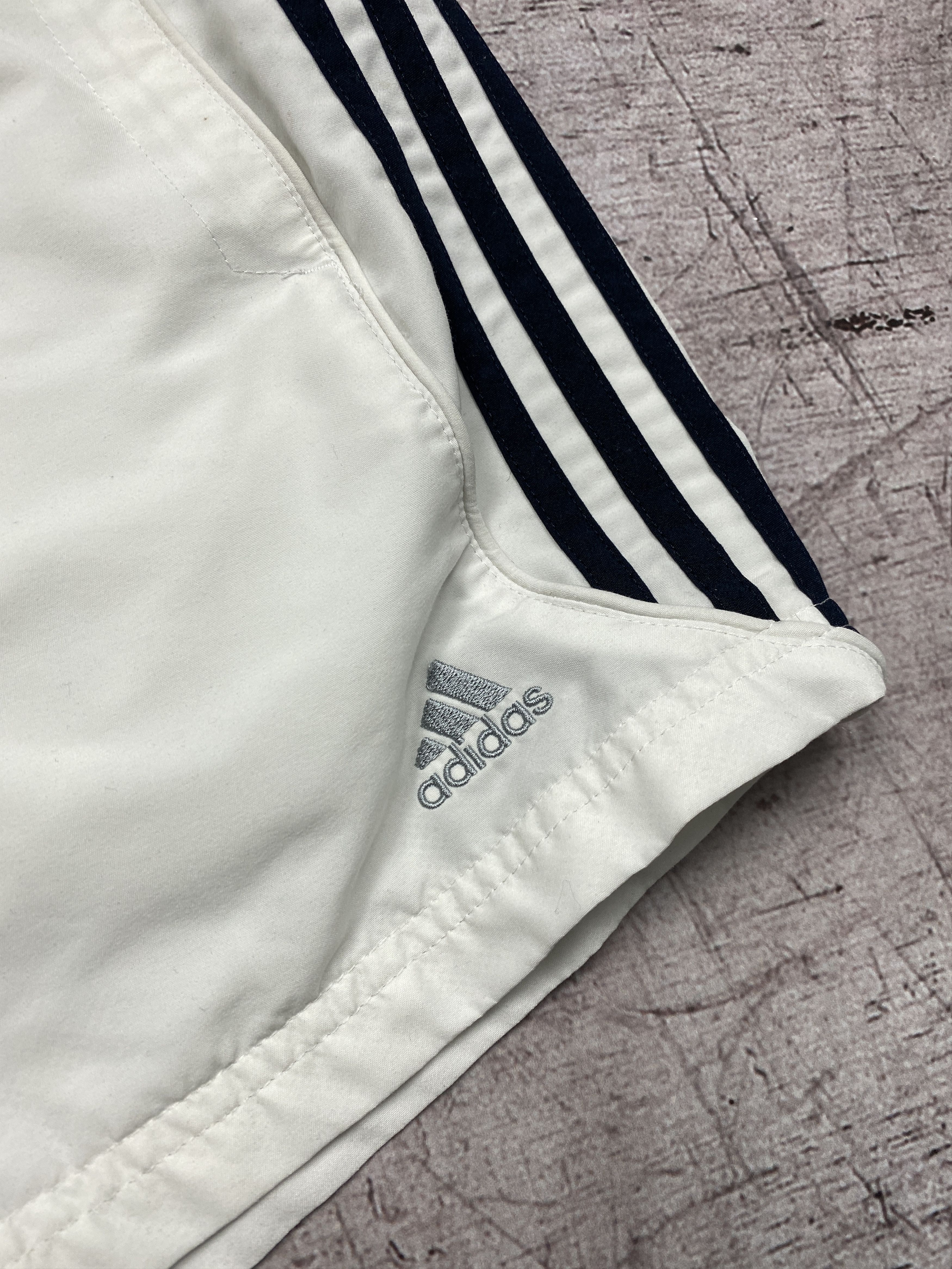 Adidas × Vintage Adidas Vintage Mens Nylon Shorts Size US 30 / EU 46 - 3 Thumbnail