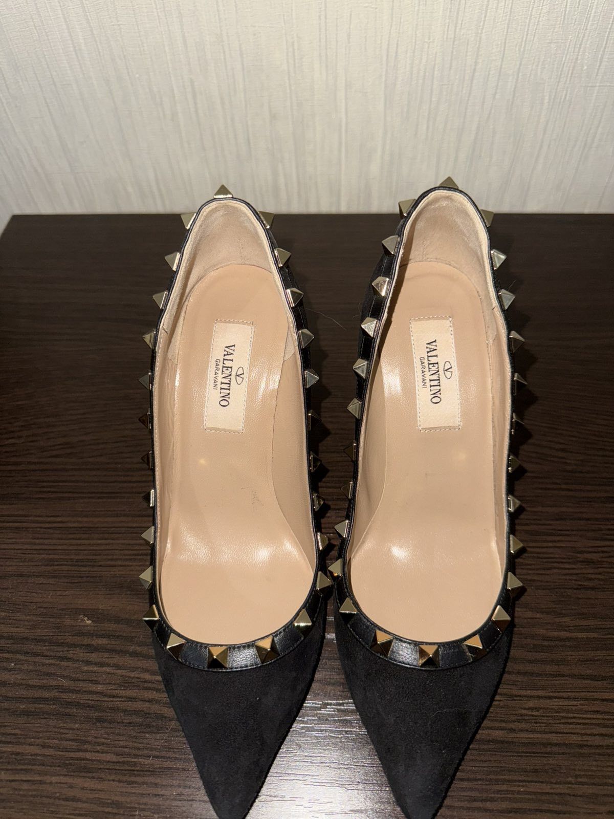 Valentino Valentino Garavani Pump Heel Studded Suede Black Size US 4.5 / IT 34.5 - 3 Thumbnail