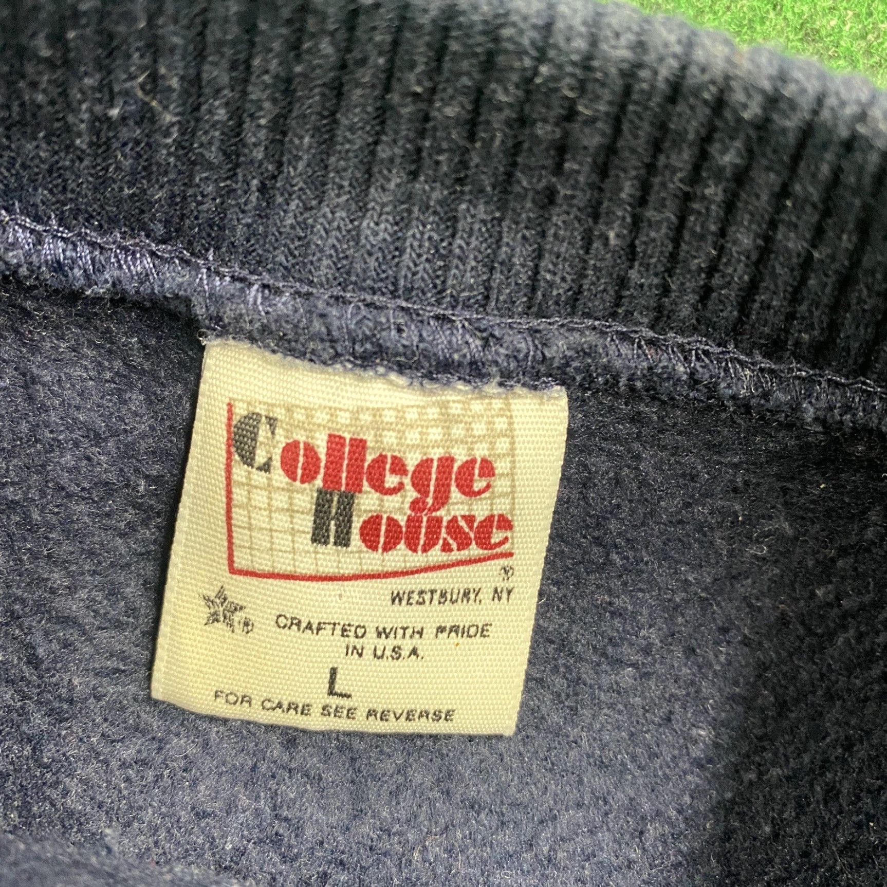 Vintage VINTAGE Northeast Wisconsin Sweatshirt Mens L Blue 90S College Logo Pullover Crew Neck Cotton Microfiber Graphic Print Sweatshirt Size US L / EU 52-54 / 3 - 4 Thumbnail