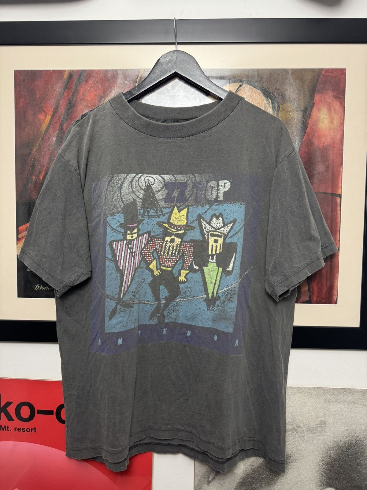 Band Tees Vintage 90s World Tour Tee ZZ Top Antena Distressed Washed Size US XL / EU 56 / 4 - 1 Thumbnail