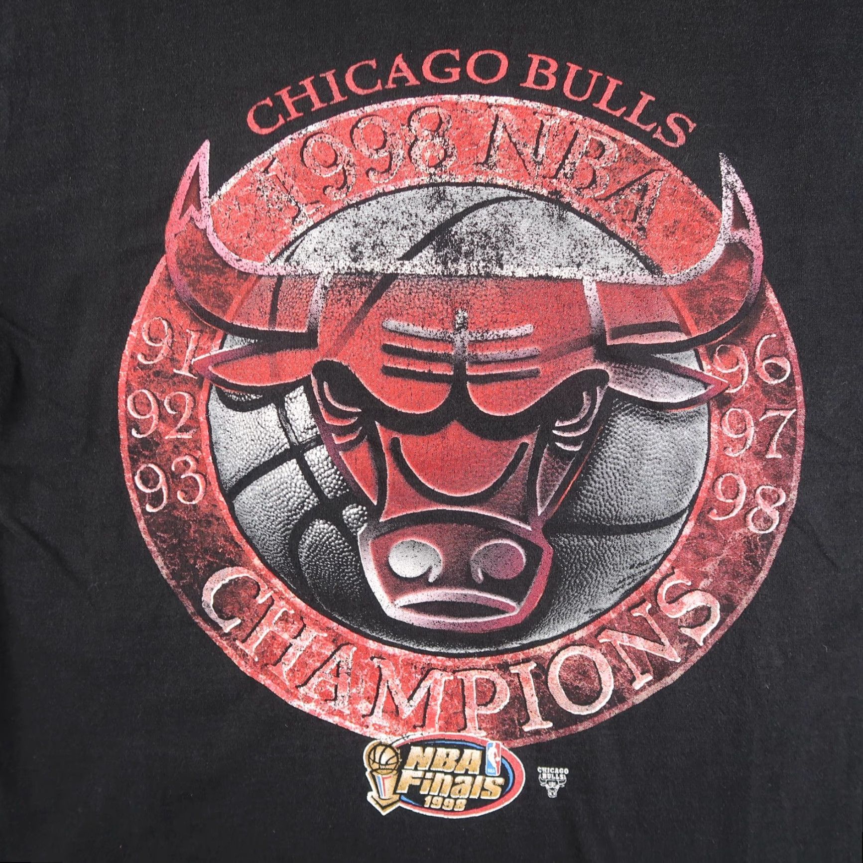 Starter VINTAGE Chicago Bulls Tour 1998 Champions Graphic T-Shirt XL Men Black 90s NBA Starter Shirt Sports Boys Size US XL / EU 56 / 4 - 3 Thumbnail