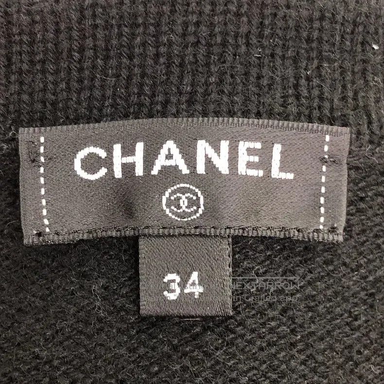 Chanel Chanel 19B Snowflake Buckle Black Cashmere Cardigan coat Size XXS / US 00 / IT 34 - 5 Thumbnail