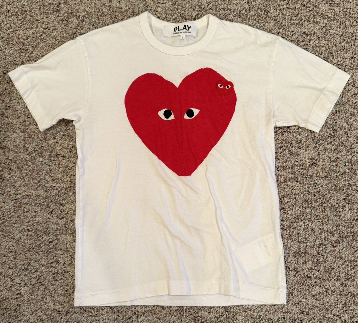 Comme Des Garçons PLAY Big Red Heart T Shirt Size Large