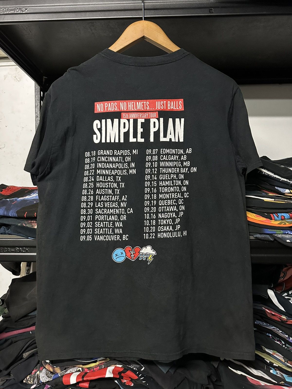 Band Tees Vintage Simple Plan Tour Sun Faded Tee Size US M / EU 48-50 / 2 - 6 Thumbnail