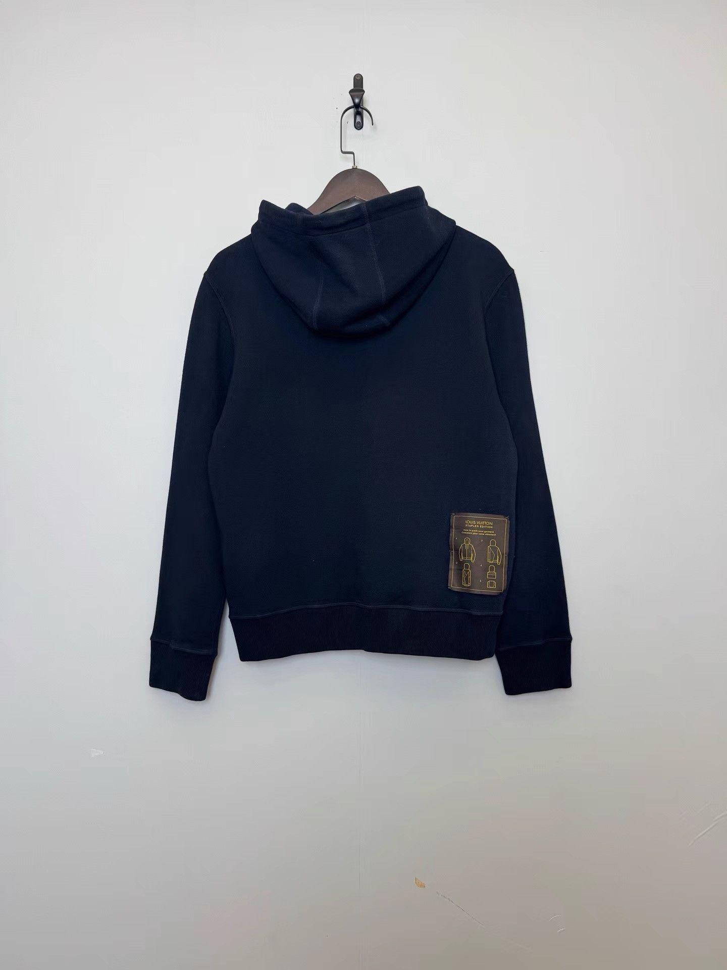 Louis Vuitton Louis Vuitton Black Hooded Jacket With Pin Print K36 Size US M / EU 48-50 / 2 - 2 Thumbnail