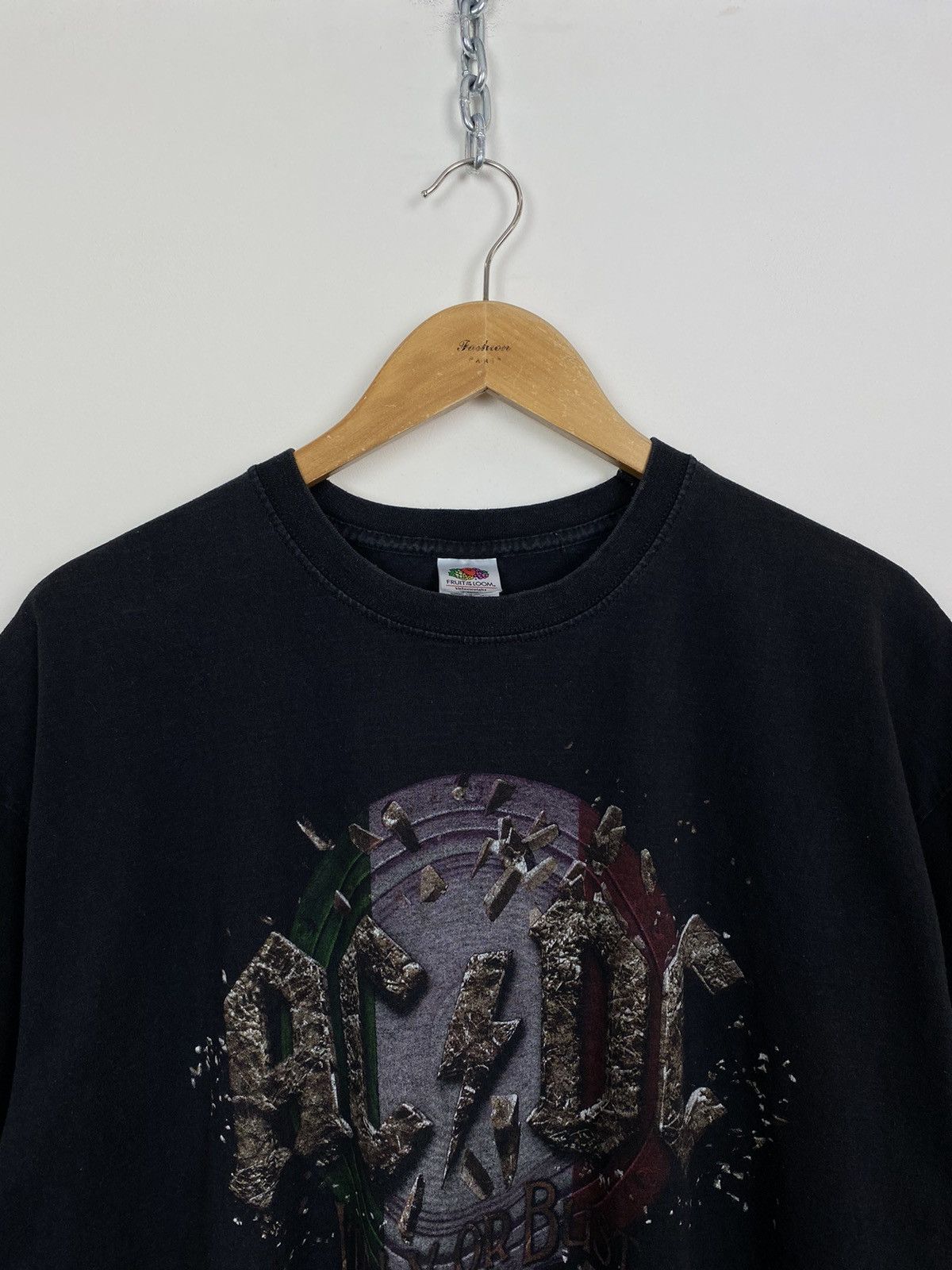 Fruit Of The Loom AC/DC Italy Or Bust 2015 Tour Short Sleeve T-Shirt Black XXL Size US XXL / EU 58 / 5 - 2 Thumbnail