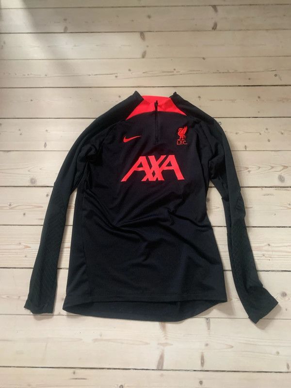Other Liverpool Training Kit – Excellent Condition!. Size US M / EU 48-50 / 2 - 1 Thumbnail
