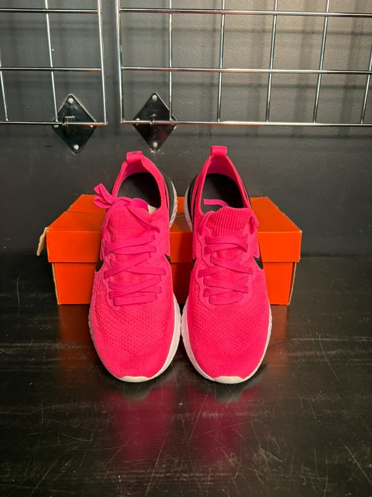 Nike Nike Epic "React" Flyknit 2 Running Shoe (Pink) (WMNS) **PRE-OWNED** - Size 9 Size US 9 / IT 39 - 3 Thumbnail