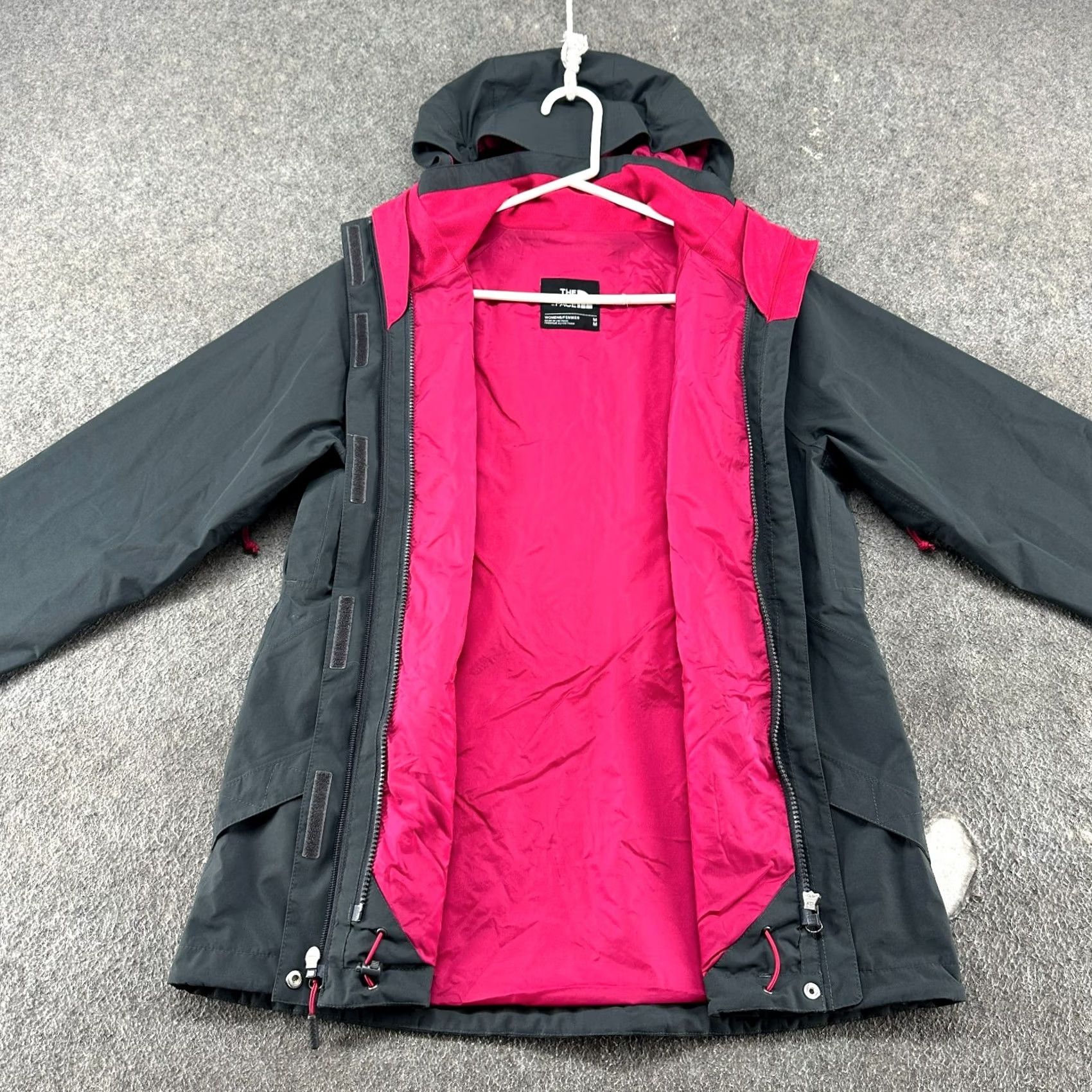 The North Face North Face Jacket Womens M Black Pink Rain Coat Hooded Hyvent Full Zip Softshell Size M / US 6-8 / IT 42-44 - 2 Thumbnail