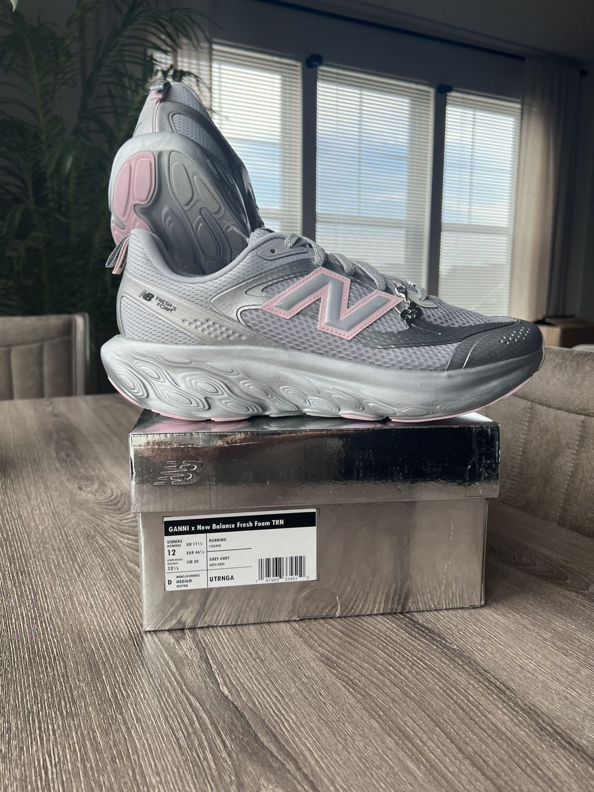 New Balance Size 12 Men’s New Balance GANNI x Fresh Foam Silver Metallic Size US 12 / EU 45 - 2 Thumbnail