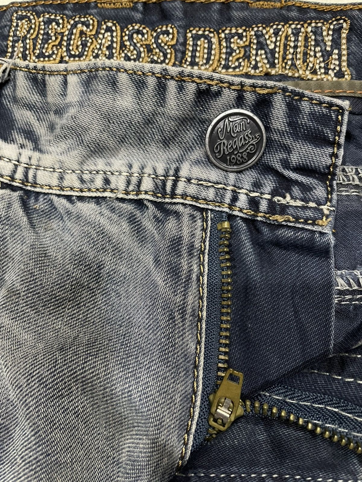 Japanese Brand Vintage Regass Denim Straight Cut Faded Jeans Size US 36 / EU 52 - 9 Thumbnail