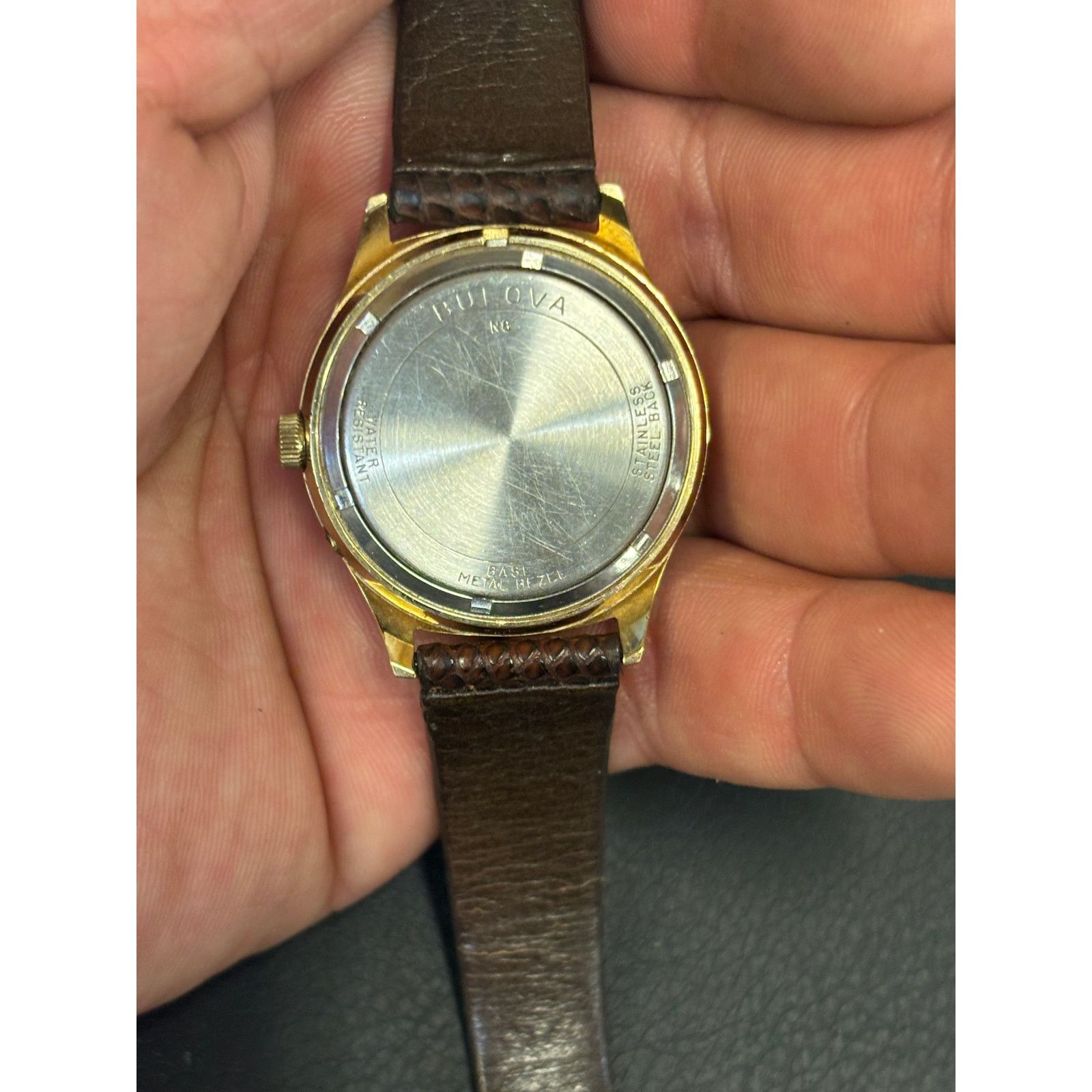 Bulova Vintage Bulova N8 Gold Tone Mens Watch! New Battery! Size ONE SIZE - 9 Thumbnail