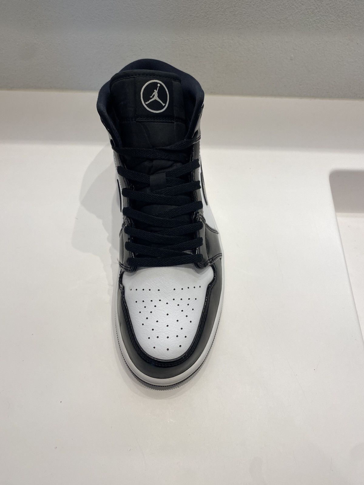 Jordan Brand × Nike Nike Jordan 1 Mid, Carbon Fiber Size US 11 / EU 44 - 7 Thumbnail