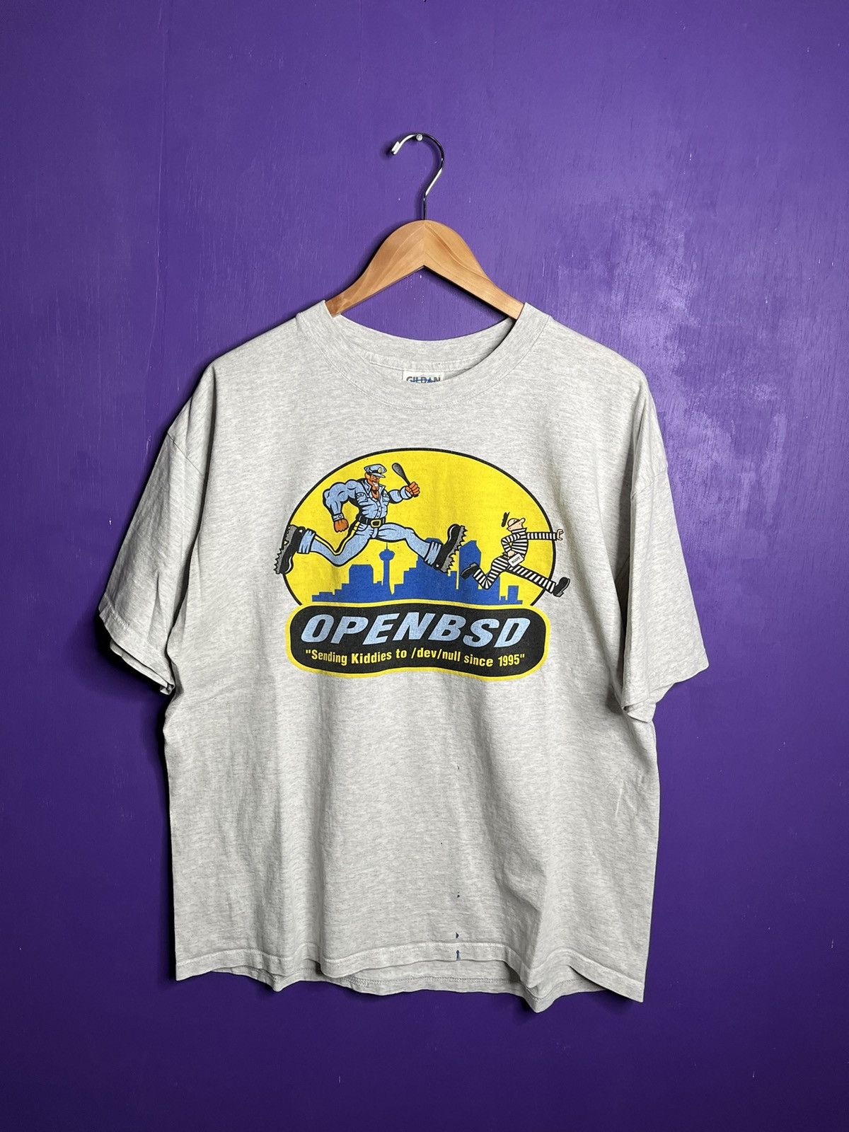 image of Vintage Early ‘00S Openbsd Cop Devil T-Shirt in Grey, Men's (Size XL)