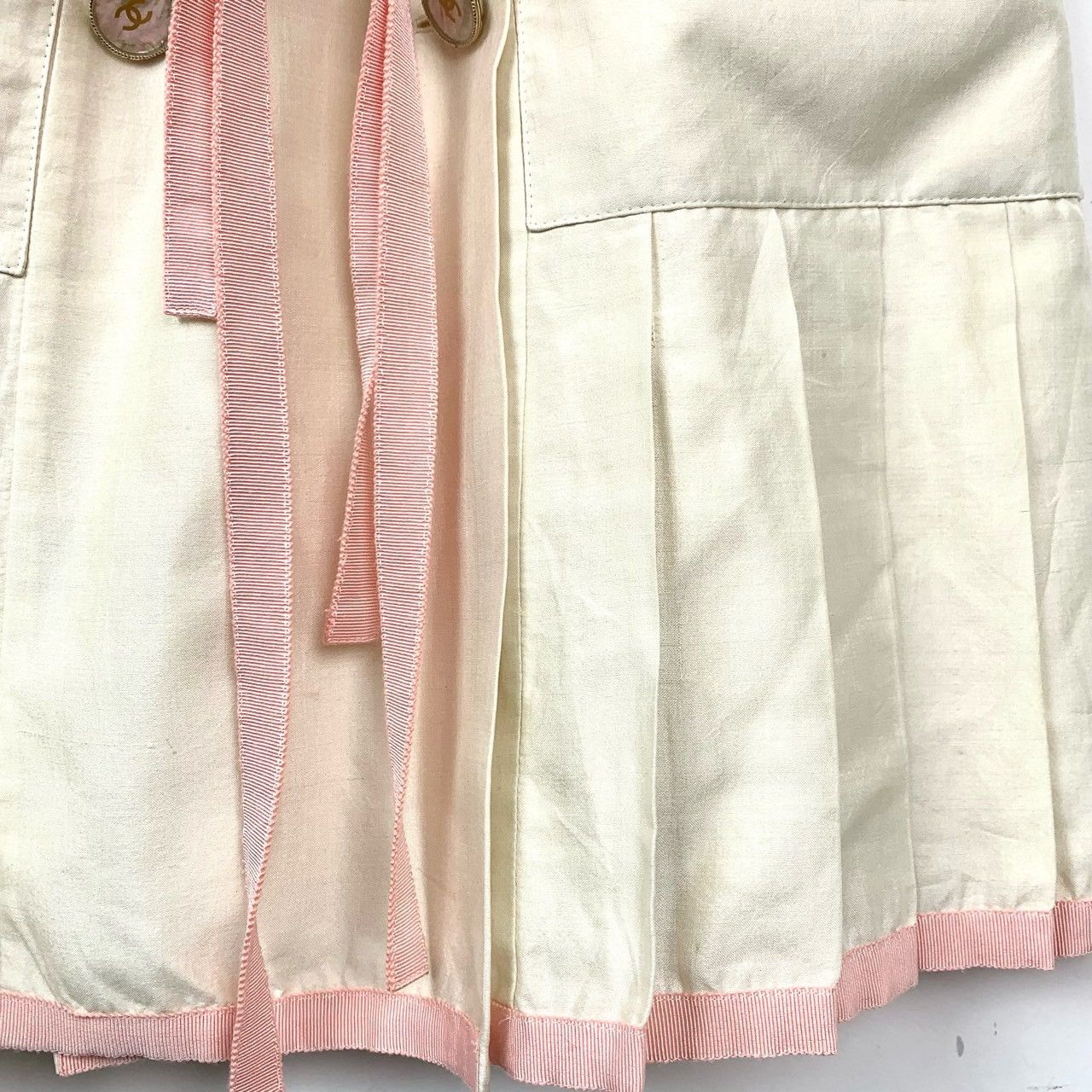 Chanel Chanel Off-white Silk Lapel Short Sleeve Pleated Dress K26WX Size S / US 4 / IT 40 - 4 Thumbnail