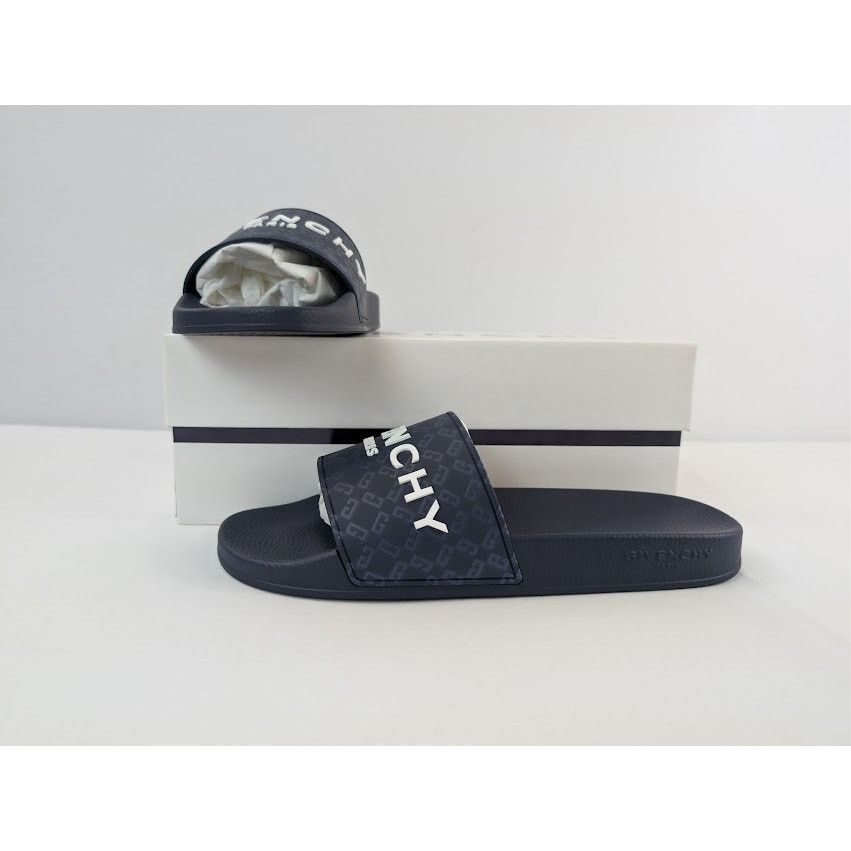 Givenchy o1rshd1 Embossed Rubber Logo Printed Slide Sandals Dark Blue Size US 14 / EU 47 - 21 Thumbnail