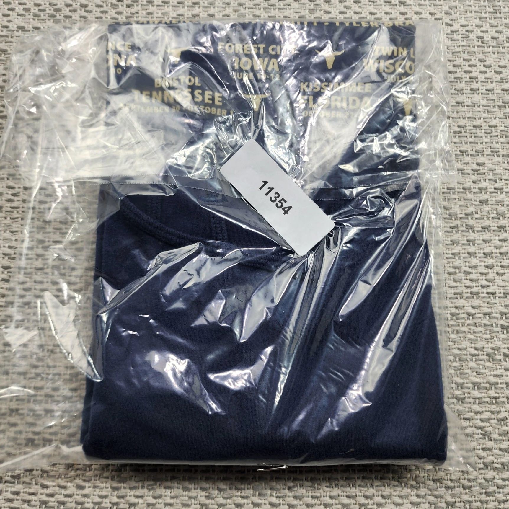 Vintage Country Thunder Shirt Mens Large Shirt T-Shirt Navy Blue 2022 Festival Music USA Patriotic Concert Tank Top Graphic Print Size US M / EU 48-50 / 2 - 8 Thumbnail