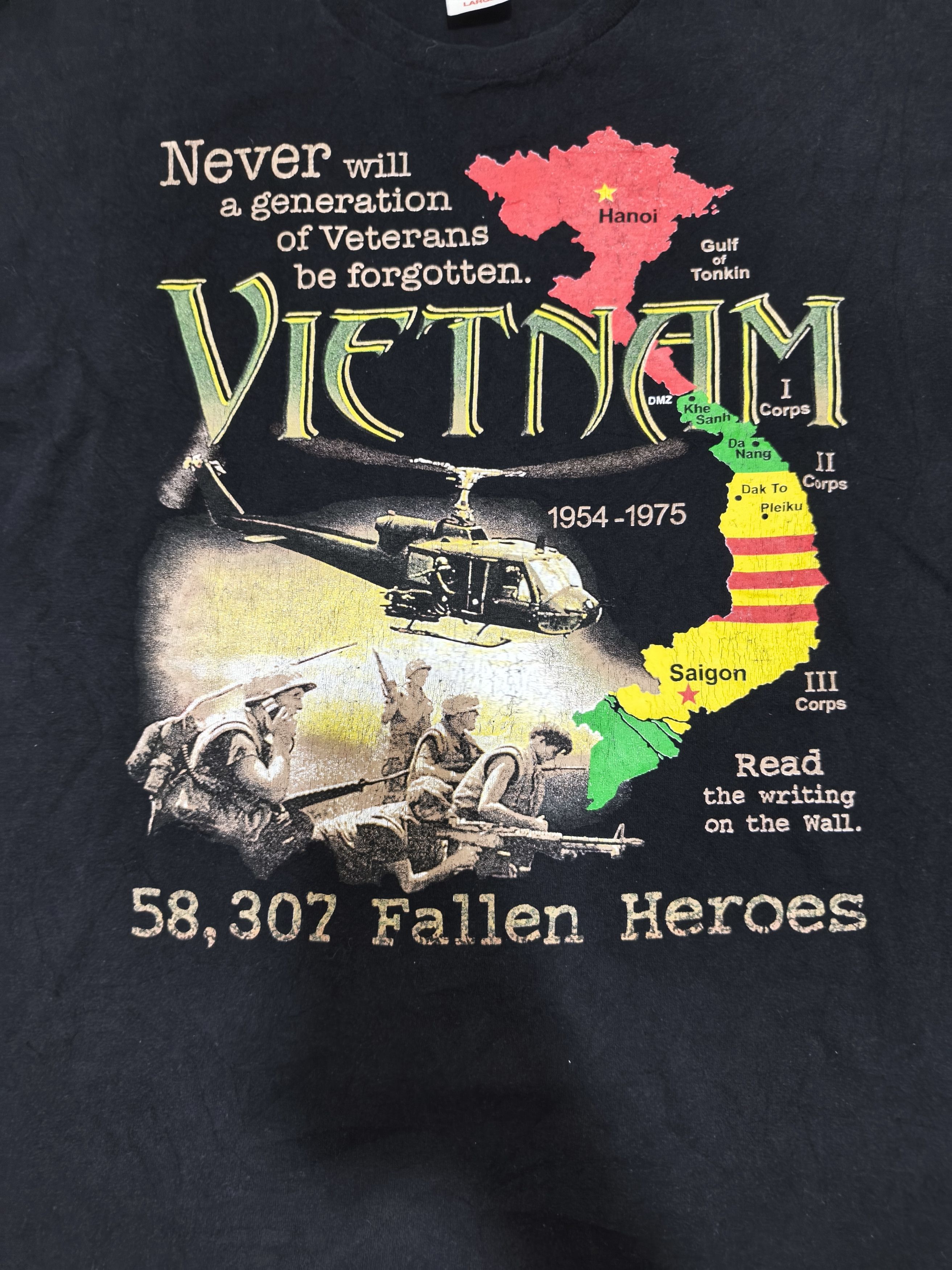 Other Vietnam War Tribute Tee Fallen Heroes Bayside Made in USA Size US L / EU 52-54 / 3 - 2 Thumbnail