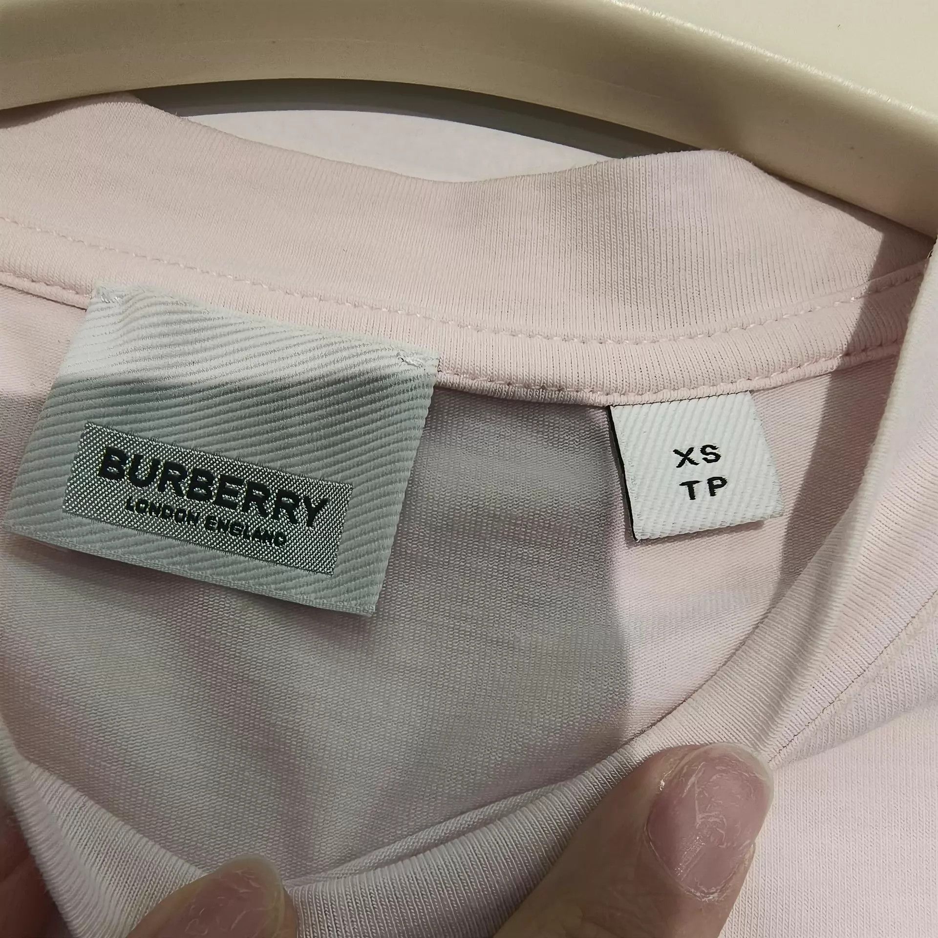 Burberry Burberry 99new authentic short sleeve tee XS fits like S Size XS / US 0-2 / IT 36-38 - 3 Thumbnail