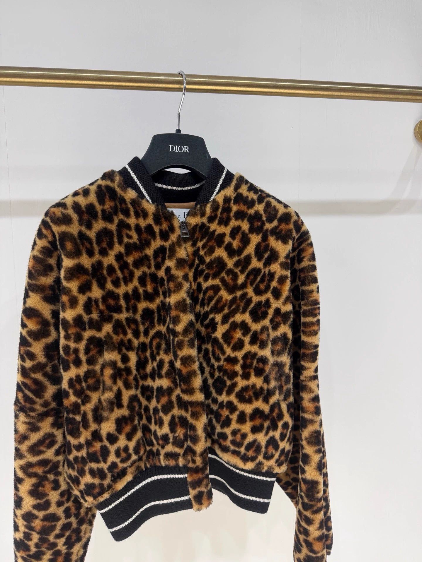 Dior Dior Vintage FurLeather Oversize Runway Jacket FR36 Size XS / US 0-2 / IT 36-38 - 2 Thumbnail