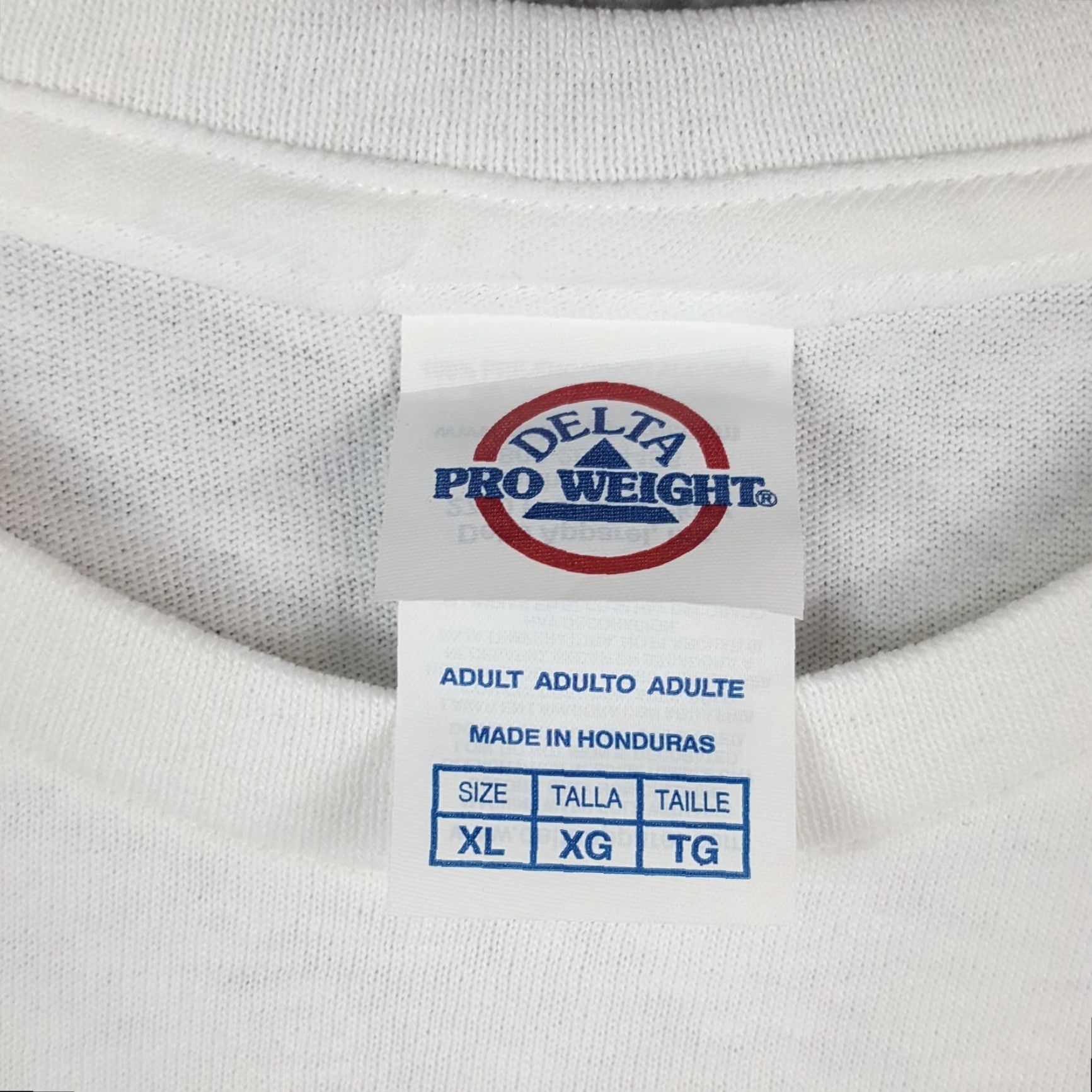 Delta VINTAGE NASCAR Gladiators Collide Bristol Racing Delta T-Shirt Mens XL White Cot​ton Embroidered Logo Retro 90s 00s Vintage Y2K Racing EPL Size US XL / EU 56 / 4 - 7 Thumbnail