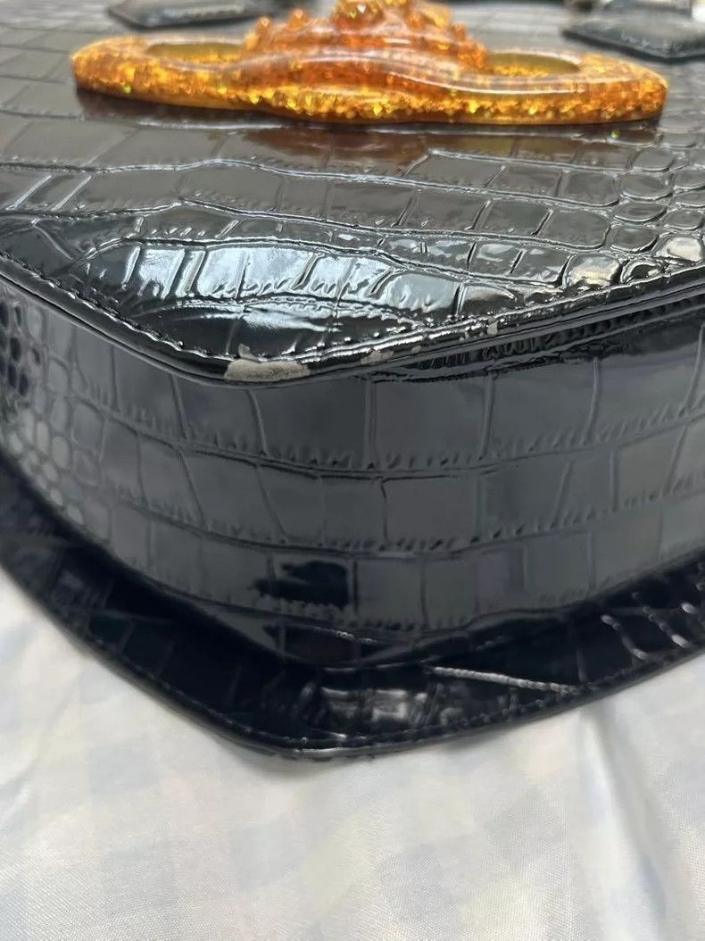 Vivienne Westwood Vivienne Westwood size os Crocodile skin Saturn drop glue p Size ONE SIZE - 3 Thumbnail