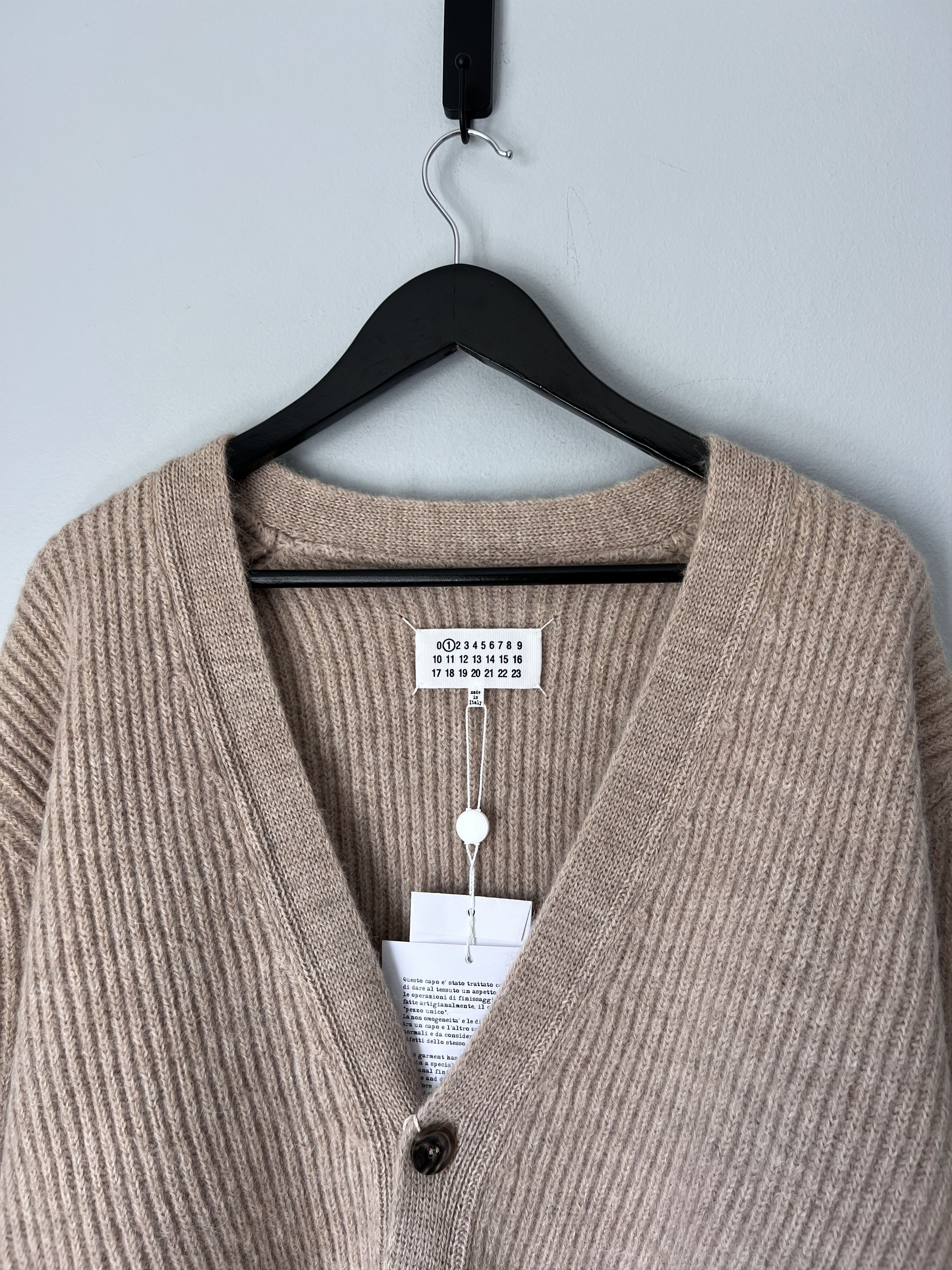 Maison Margiela Maison Margiela Wool Cardigan in Beige Size US M / EU 48-50 / 2 - 2 Thumbnail