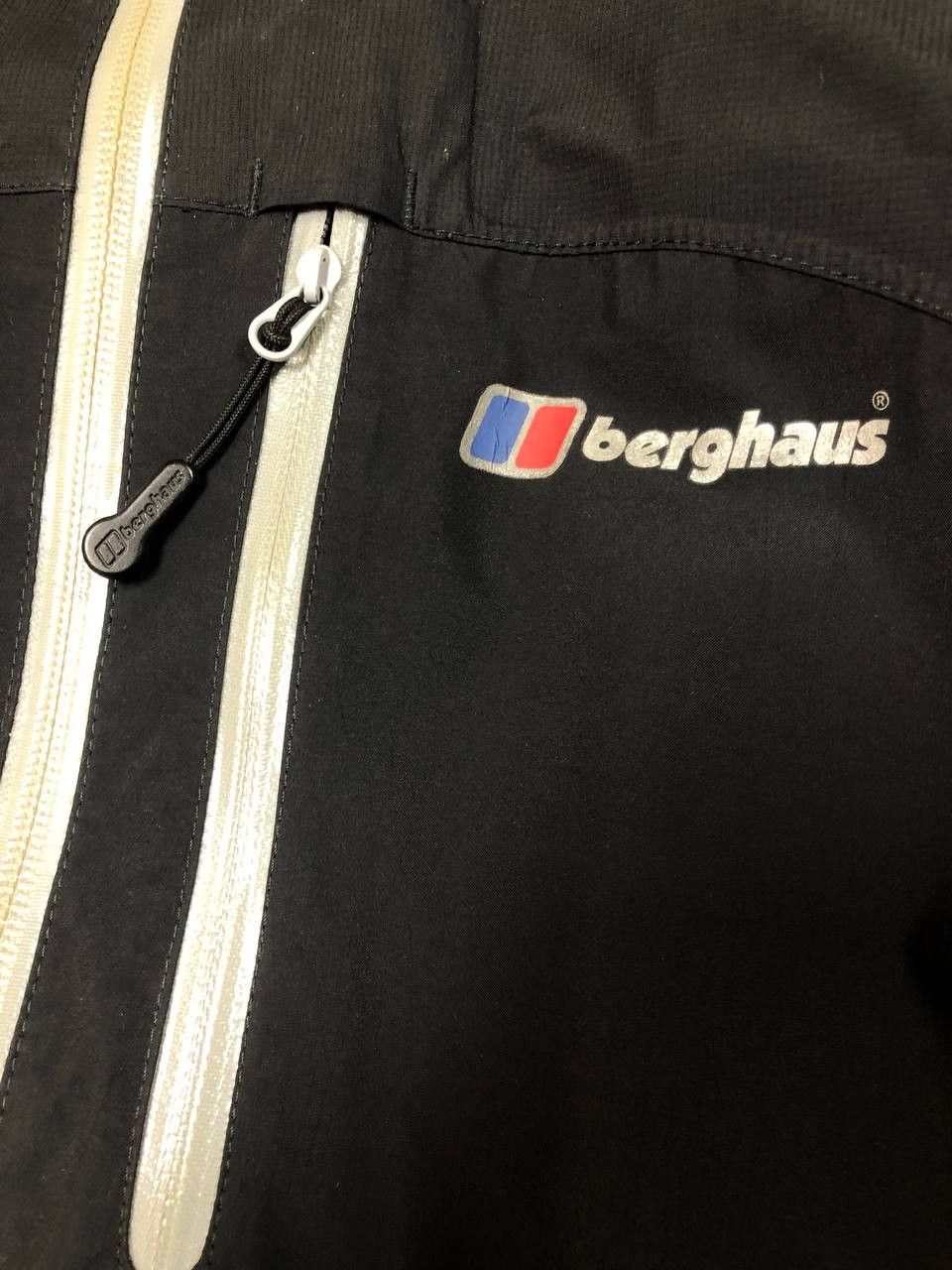 Berghaus Berghaus vintage gore-tex light jacket Mens S black Size US S / EU 44-46 / 1 - 6 Thumbnail