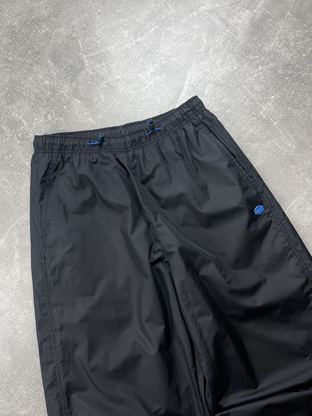 Nike × Vintage Vintage Nike Logo Zip-Off Pants Black Tech Outdoor Nylon Size US 34 / EU 50 - 3 Thumbnail