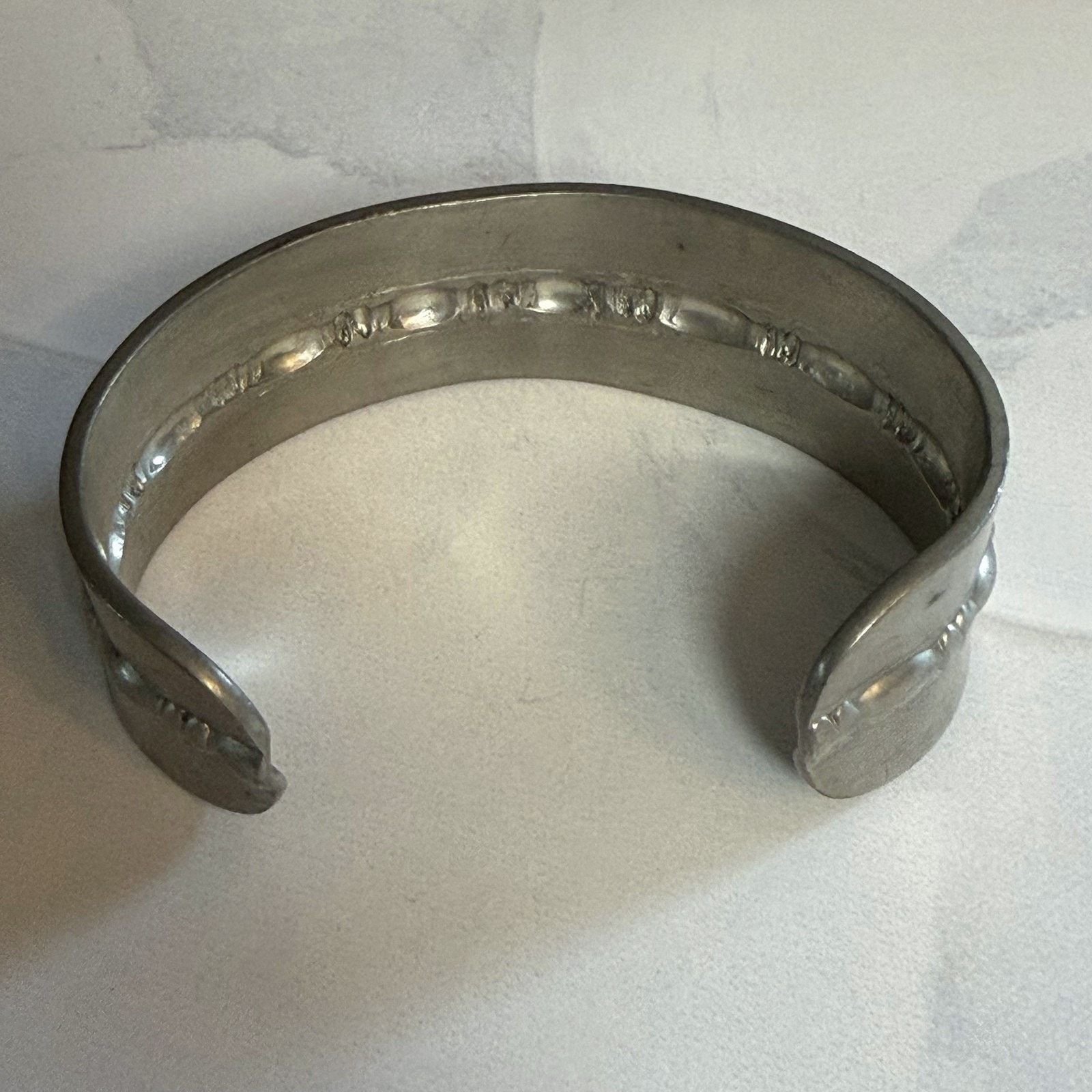 Vintage Rustic VTG Garden Pewter Raised Bead Pattern Cuff Bracelet Size ONE SIZE - 7 Thumbnail