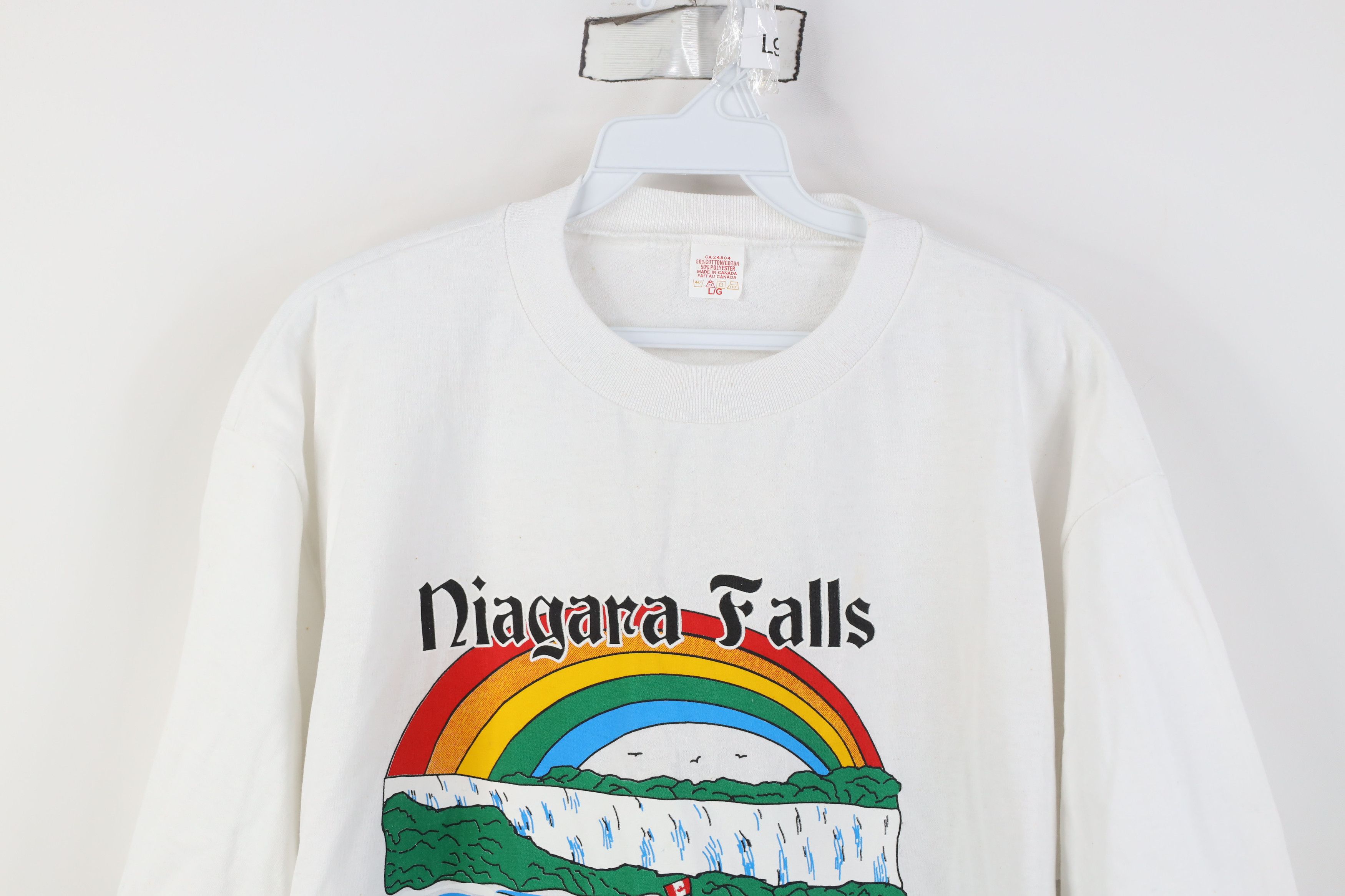 Vintage Vintage 90s Streetwear Falls Canada Rainbow T-Shirt White Size US L / EU 52-54 / 3 - 2 Thumbnail