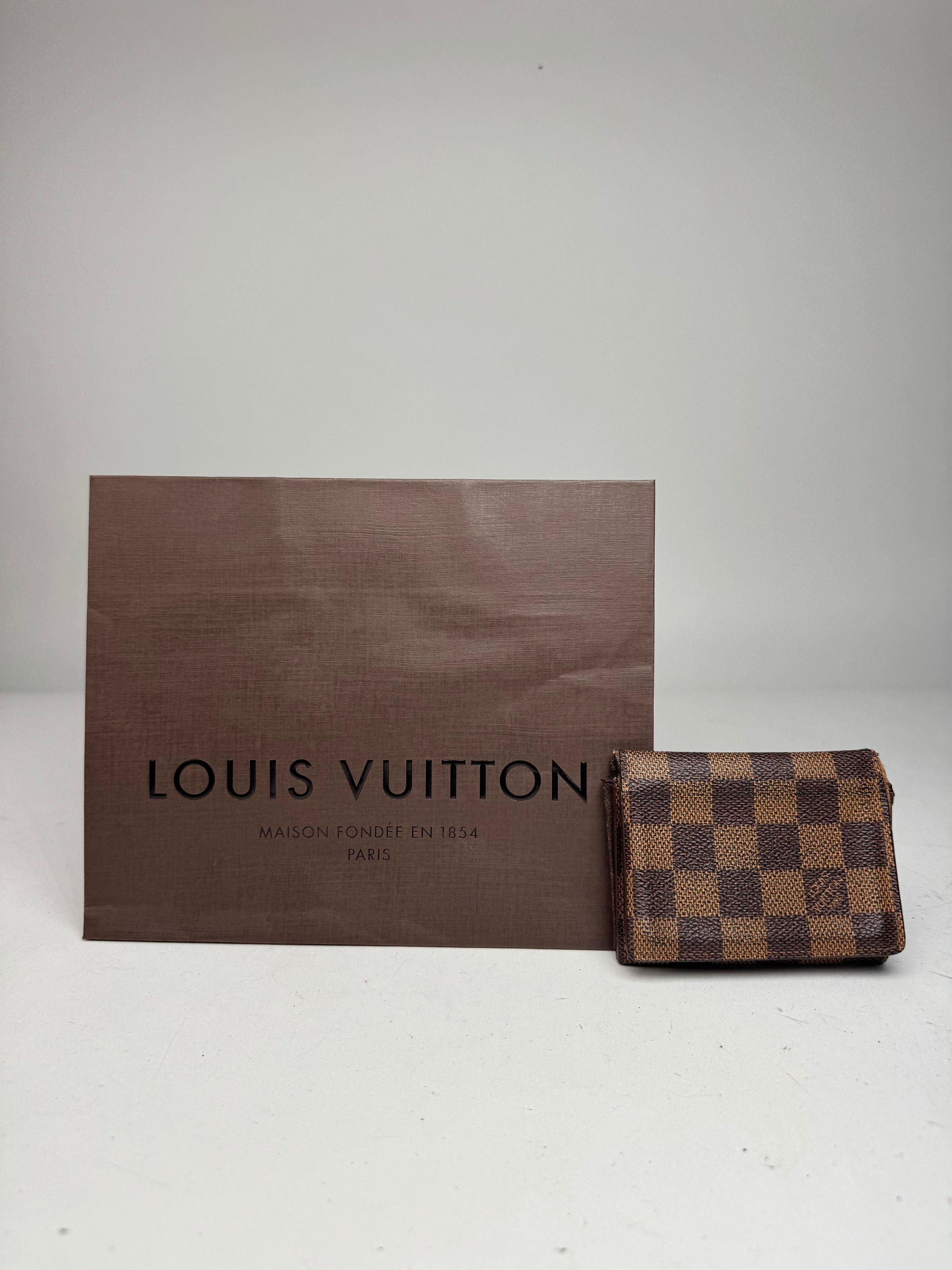 Louis Vuitton Vintage Damier Monogram Leather Card Holder Brown Size ONE SIZE - 1 Thumbnail