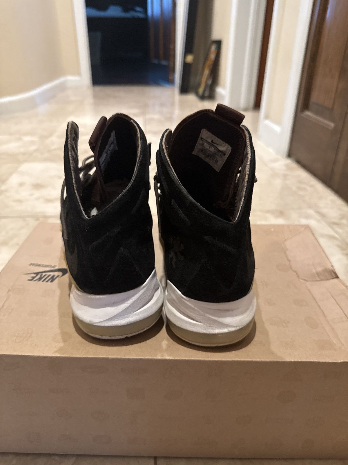 Nike Lebron 10 EXT QS “Black Suede” Size US 8 / EU 41 - 5 Thumbnail