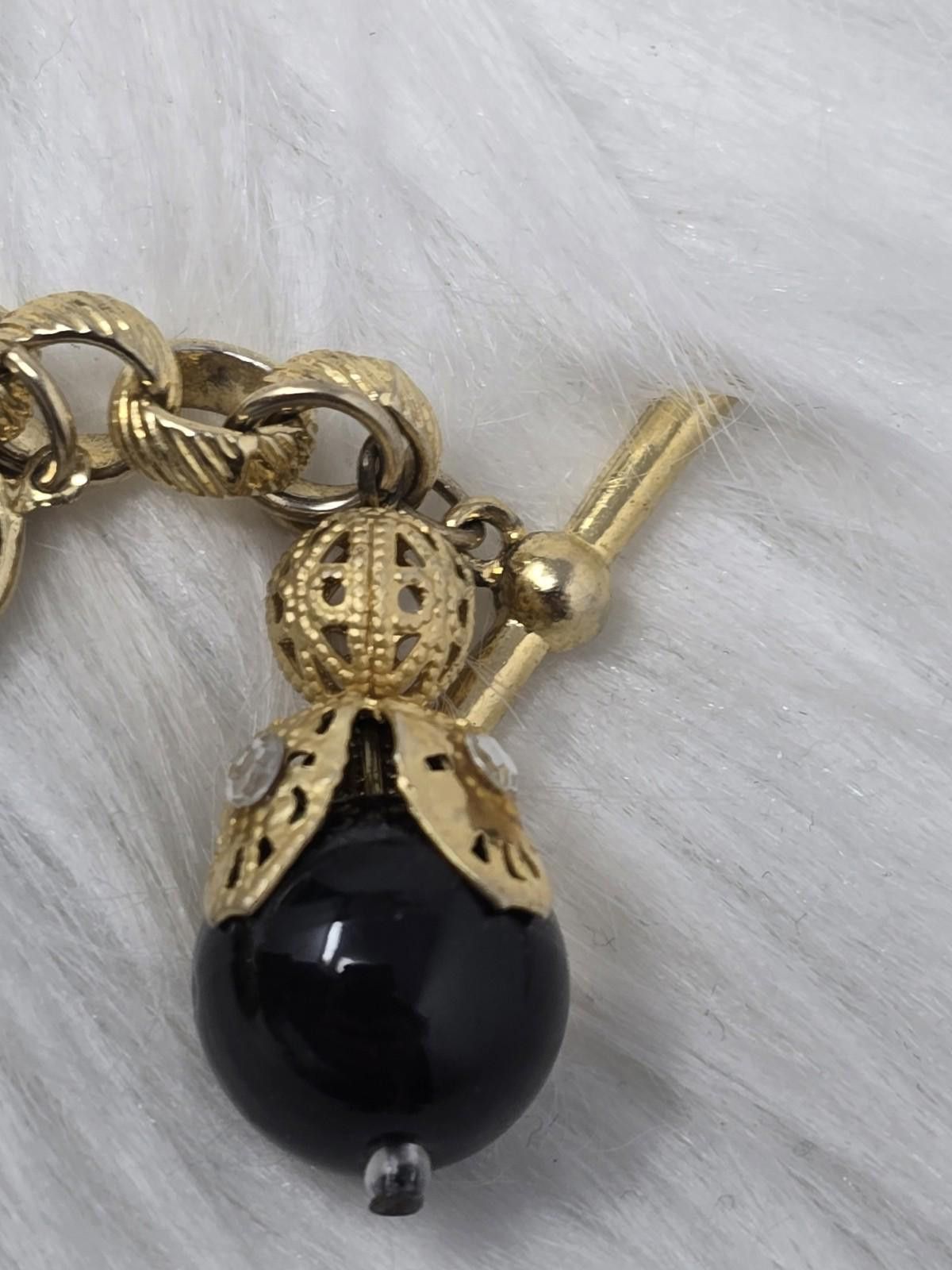 Other Vintage Gold Tone Charm Bracelet Black Glass Dangle Size ONE SIZE - 7 Thumbnail