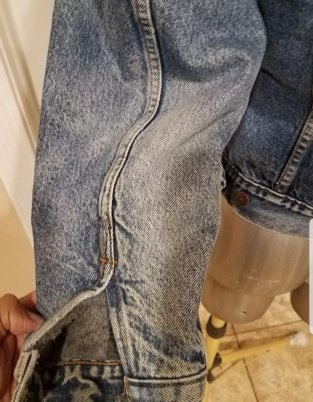Levi's DENIM BLUE TRUCKER 70506 VINTAGE . Size US L / EU 52-54 / 3 - 9 Thumbnail