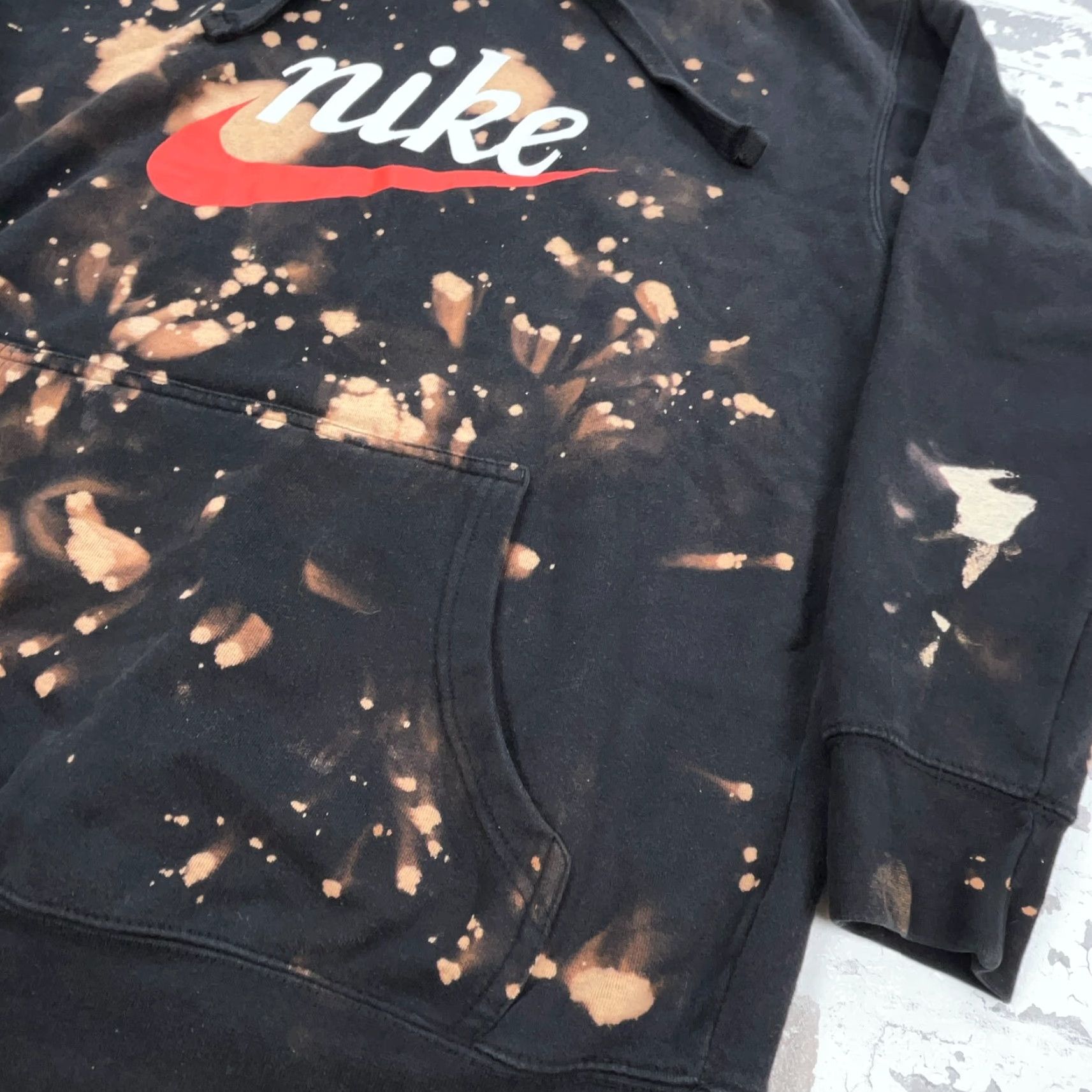 Nike Nike Hoodie Men Large Black Sweatshirt Center Swoosh Thrashed Bleached Size US M / EU 48-50 / 2 - 5 Thumbnail
