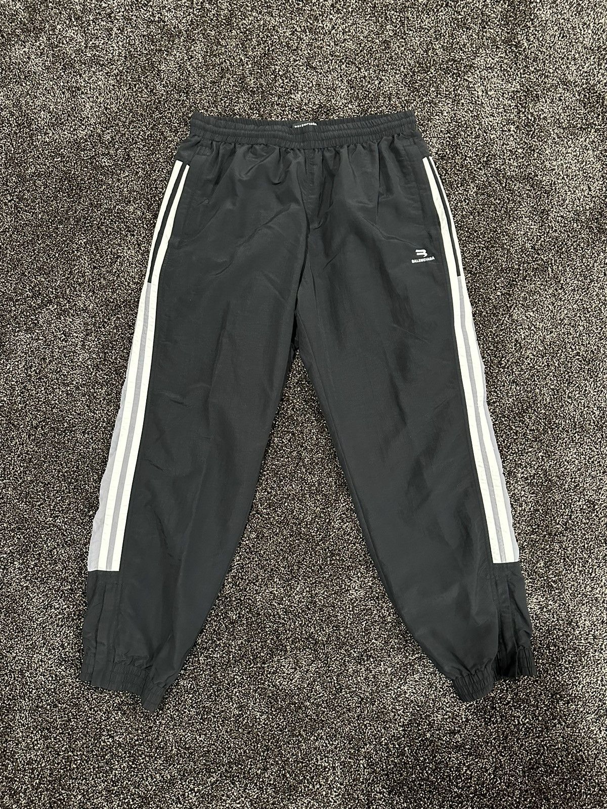 Balenciaga Balenciaga Unifit Sporty B Logo Track Black Nylon Pants Size US 34 / EU 50 - 4 Thumbnail