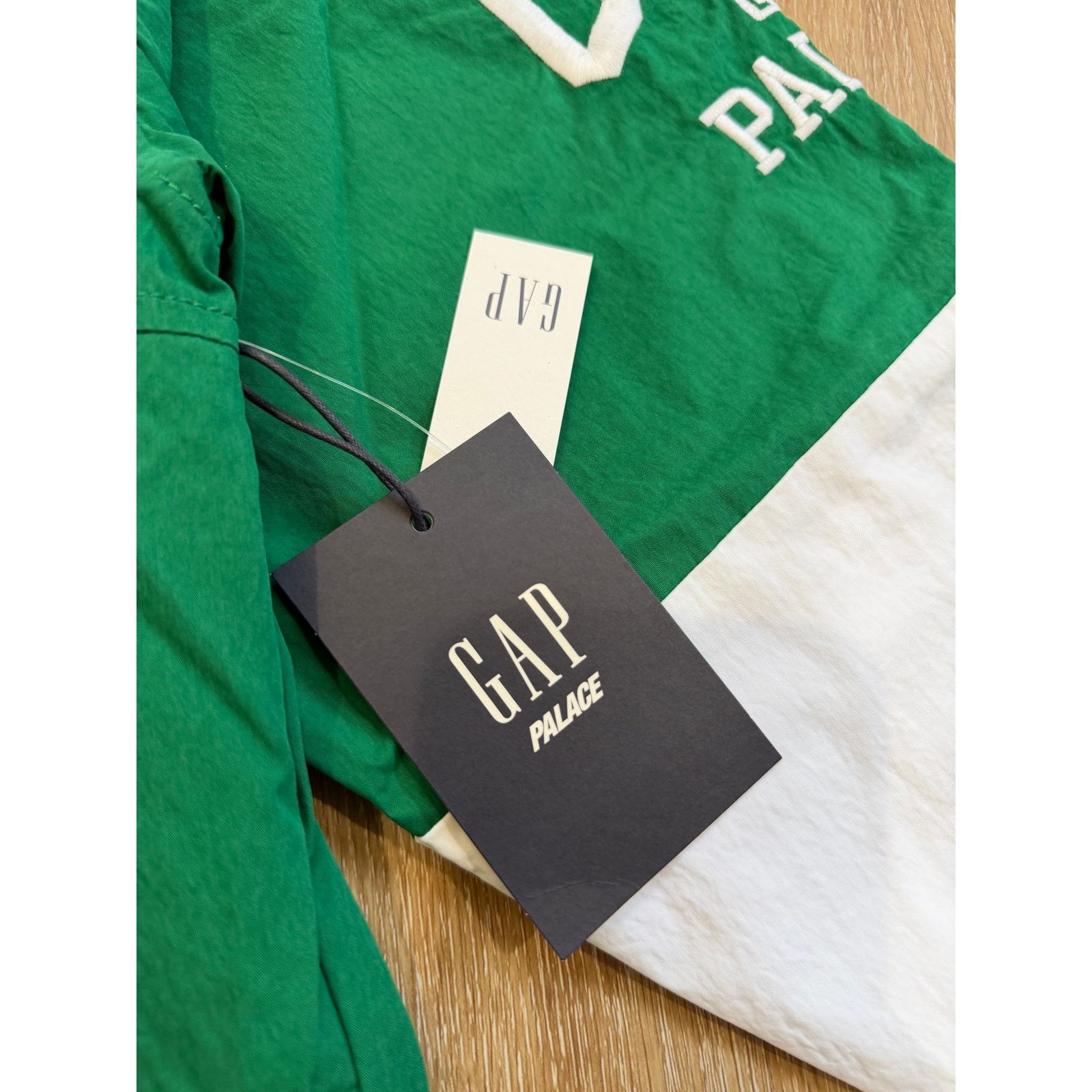Gap Palace x Gap Windbreaker Anorak White Green NWT Size US XS / EU 42 / 0 - 3 Thumbnail