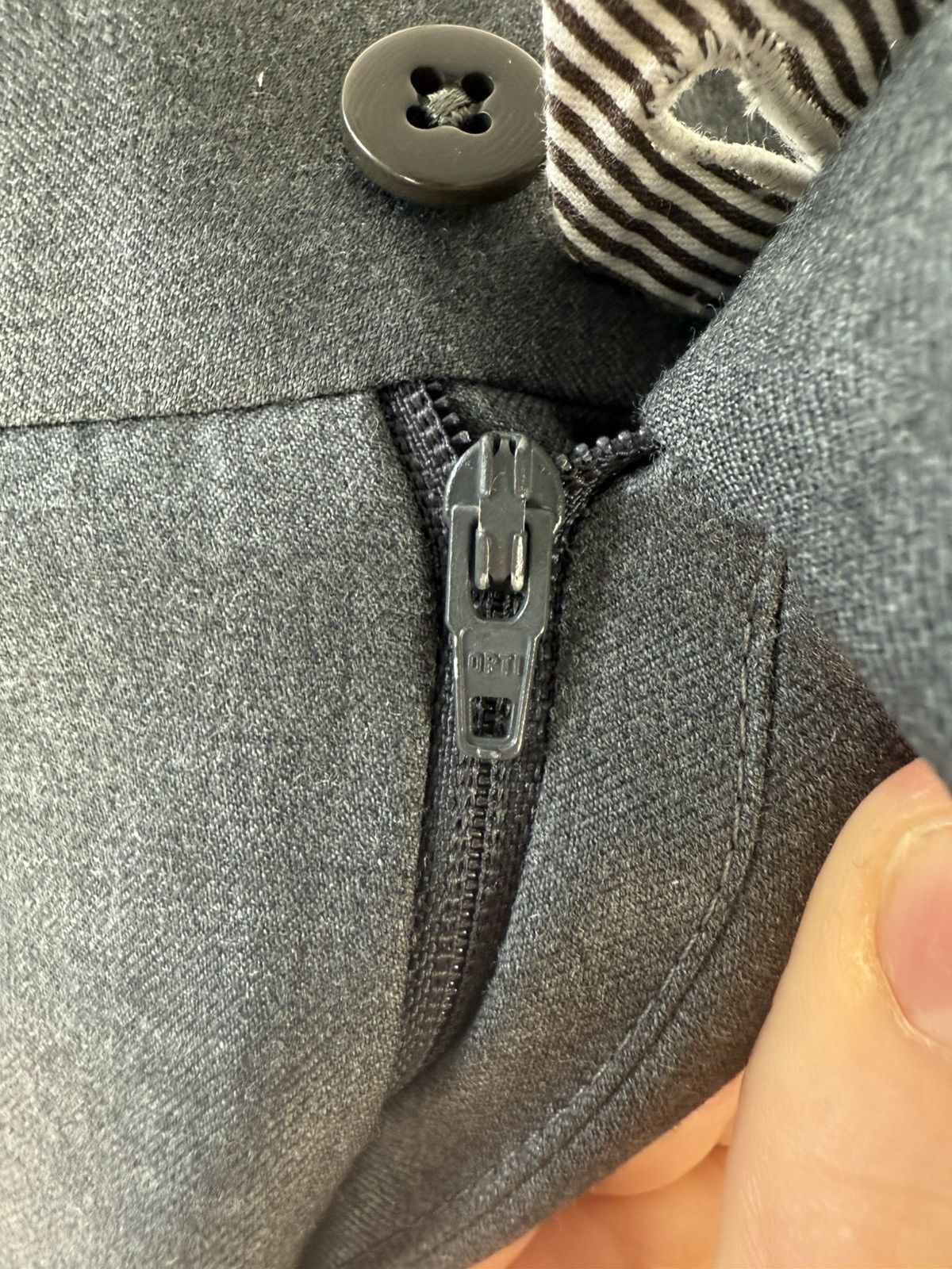 Ermenegildo Zegna Ermenegildo Zegna Pants Wool S Gray Size US 36 / EU 52 - 13 Thumbnail