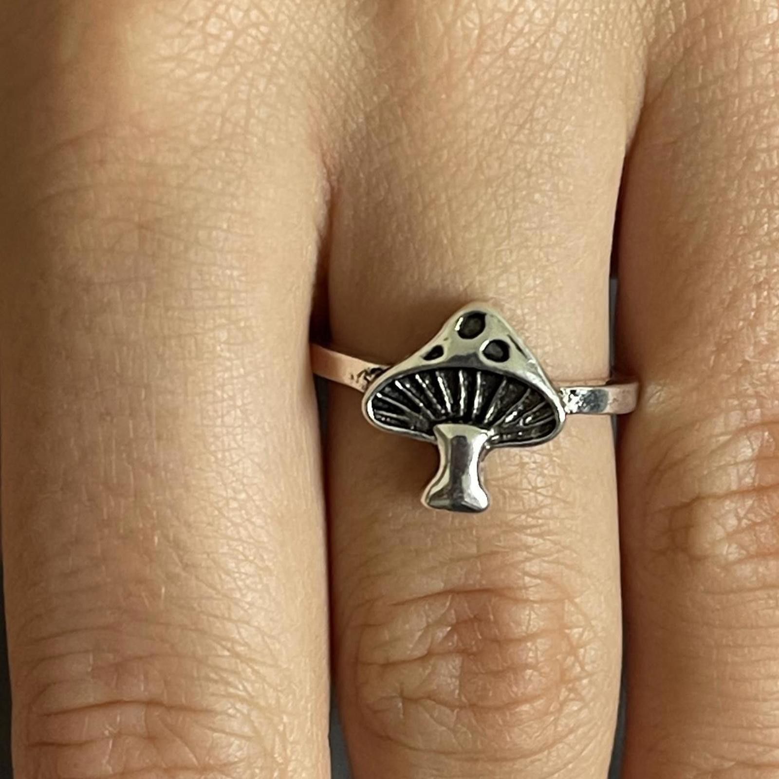 Rip Curl Alloy silver mushroom ring Size ONE SIZE - 1 Thumbnail