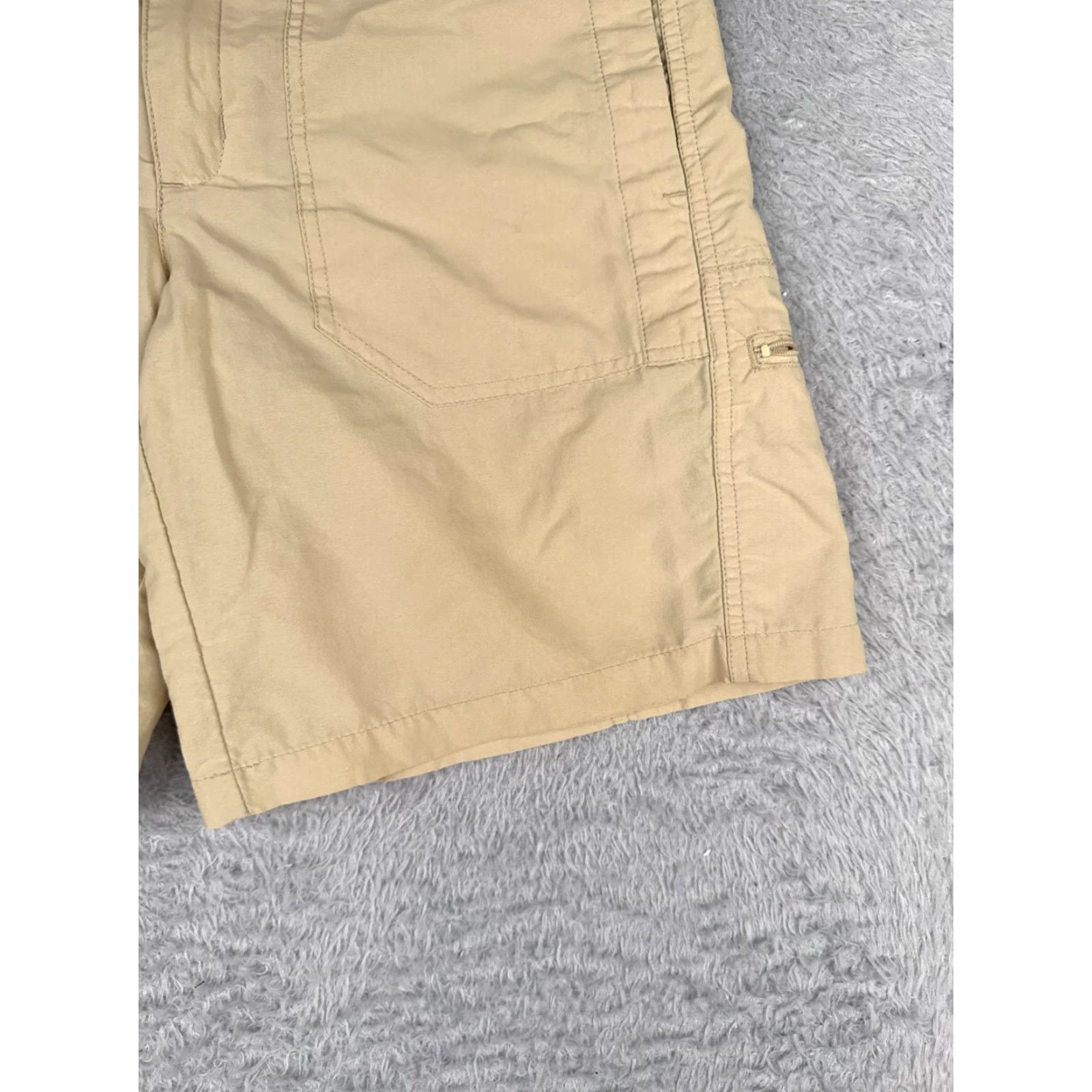 Patagonia Patagonia Shorts Women 6 Beige Nylon Cargo Zip Pockets Hiking Camp 27x8 Size 28" / US 6 / IT 42 - 2 Thumbnail