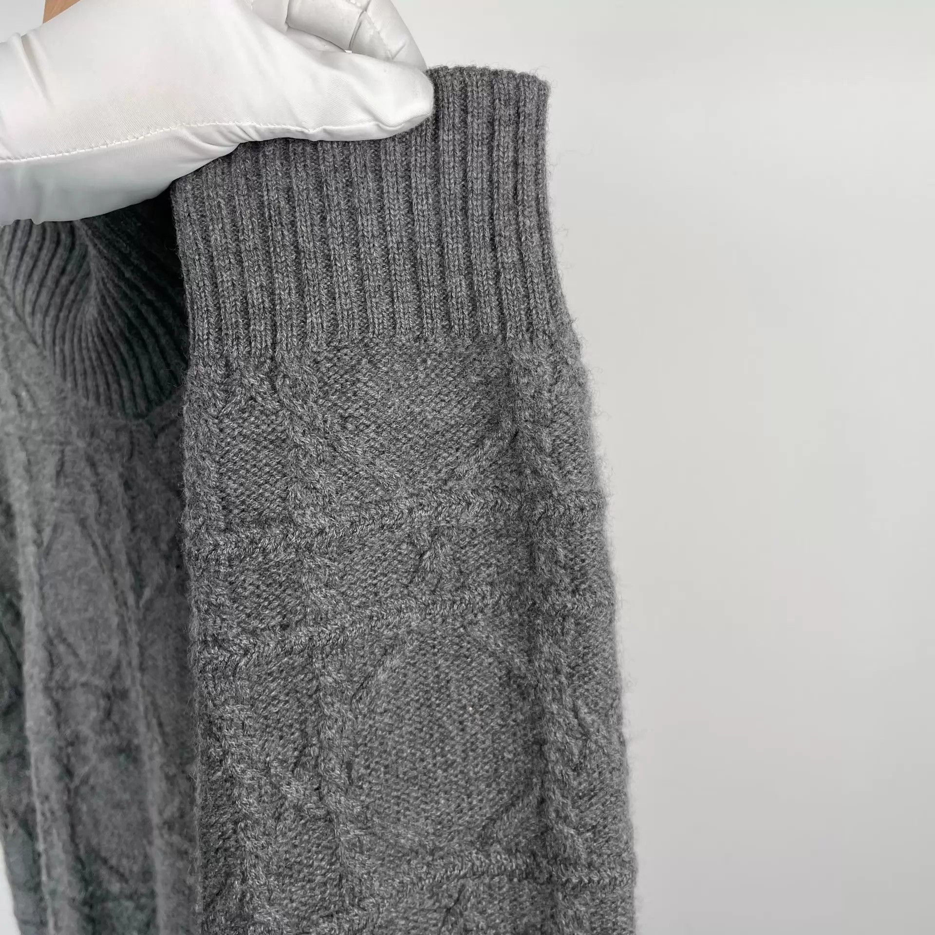 Dior Dior Gray Cashmere Sweater M Size US M / EU 48-50 / 2 - 8 Thumbnail