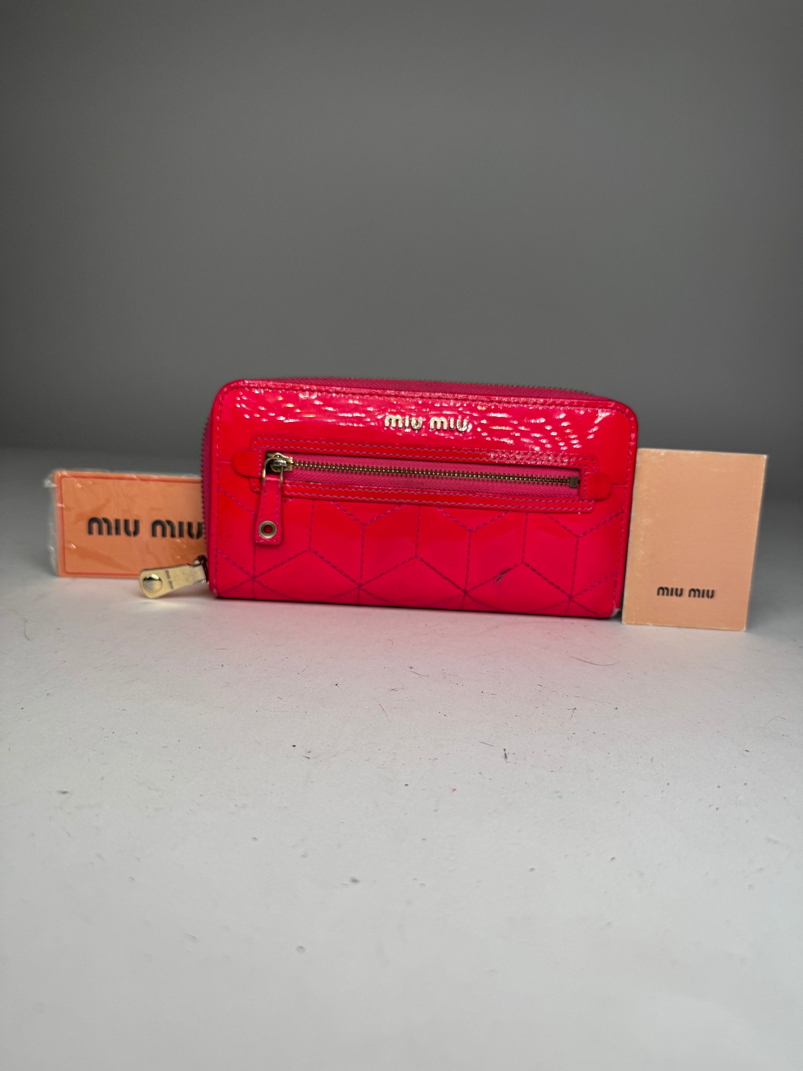 Miu Miu Vintage Patent Leather Wallet pink Zipper Off Size ONE SIZE - 1 Thumbnail