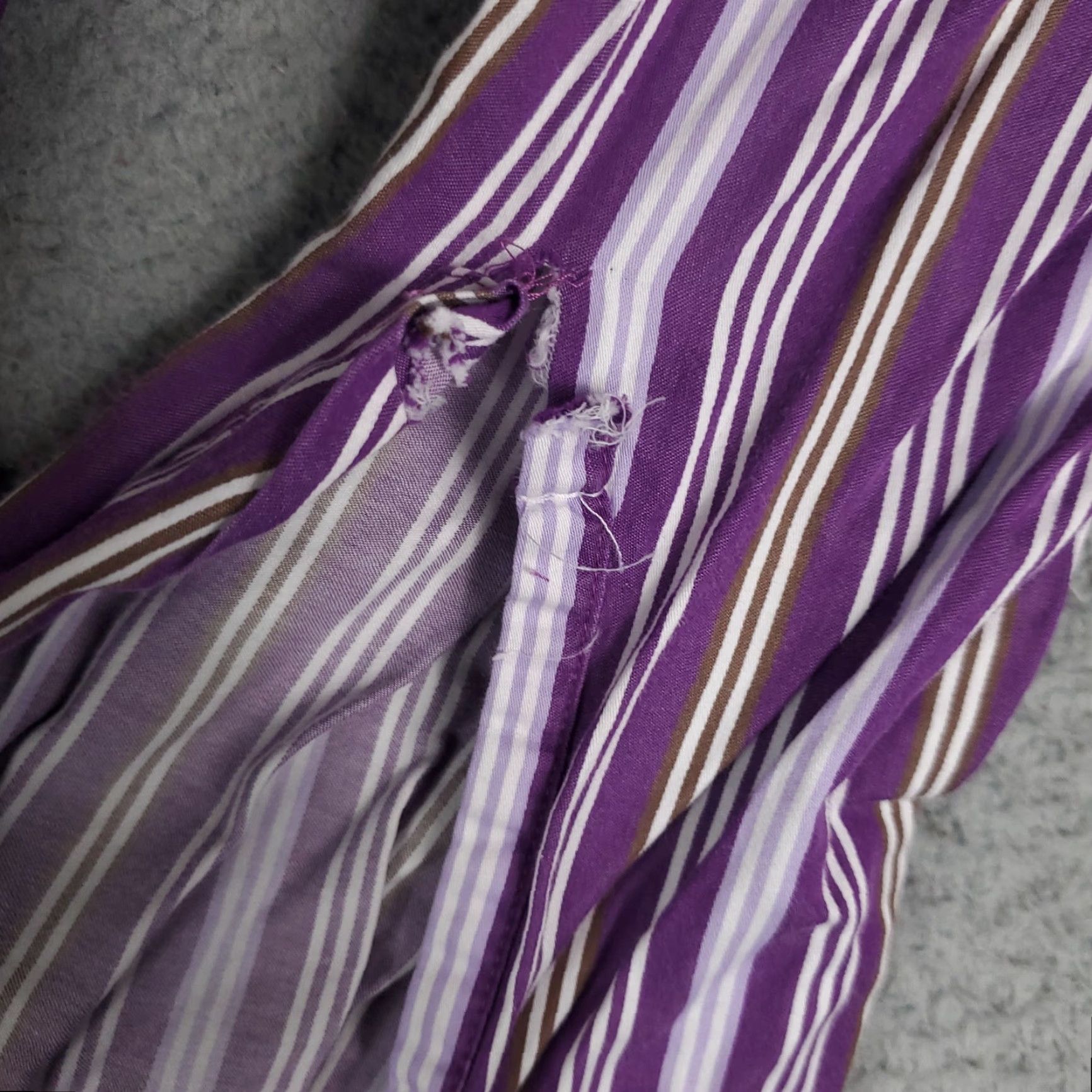 Peter Millar Peter Millar Shirt Adult Medium Purple Striped Long Sleeve Button-Up Damaged Mens Size US M / EU 48-50 / 2 - 4 Thumbnail
